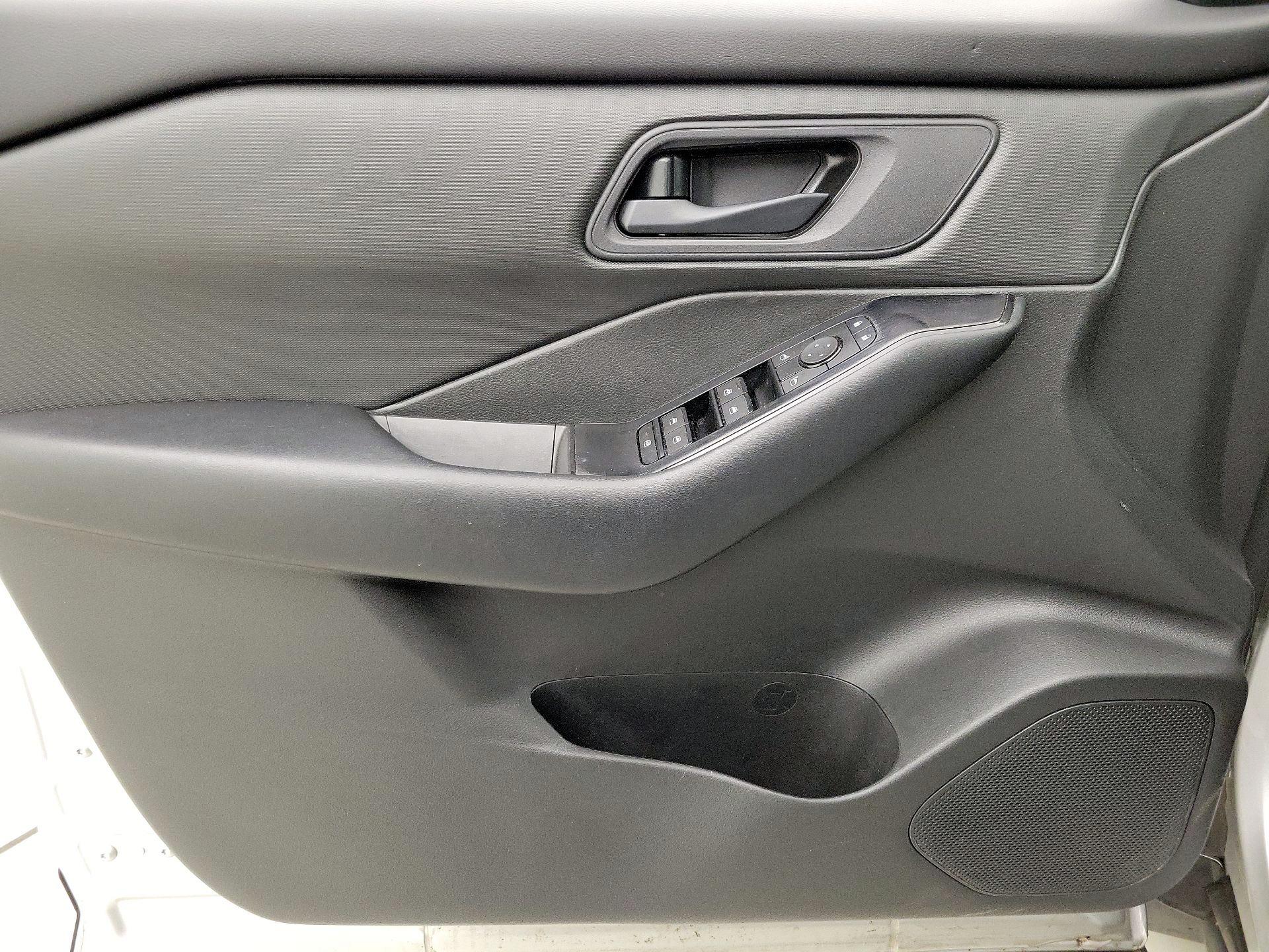 Thumbnail: 2024 Nissan Rogue - 12