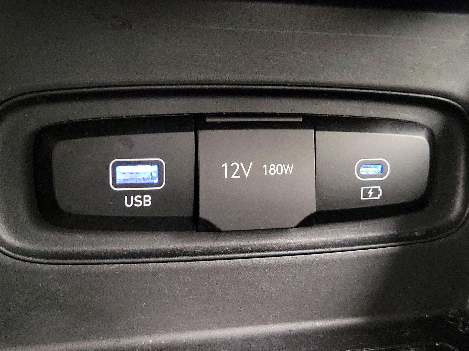 Thumbnail: 2024 Hyundai Venue - 18