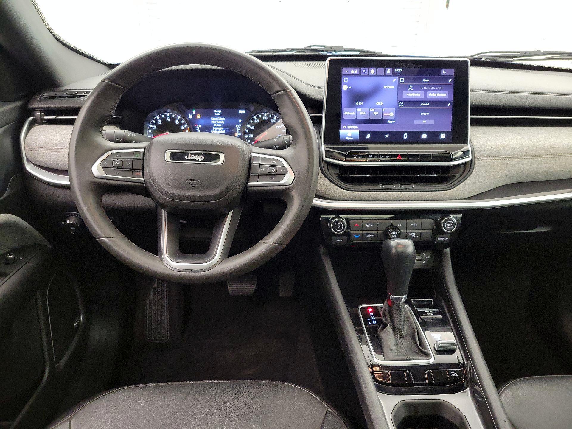 Thumbnail: 2023 Jeep Compass - 9