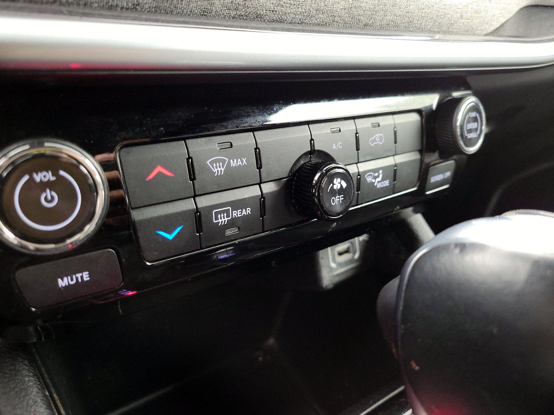 Thumbnail: 2023 Jeep Compass - 16