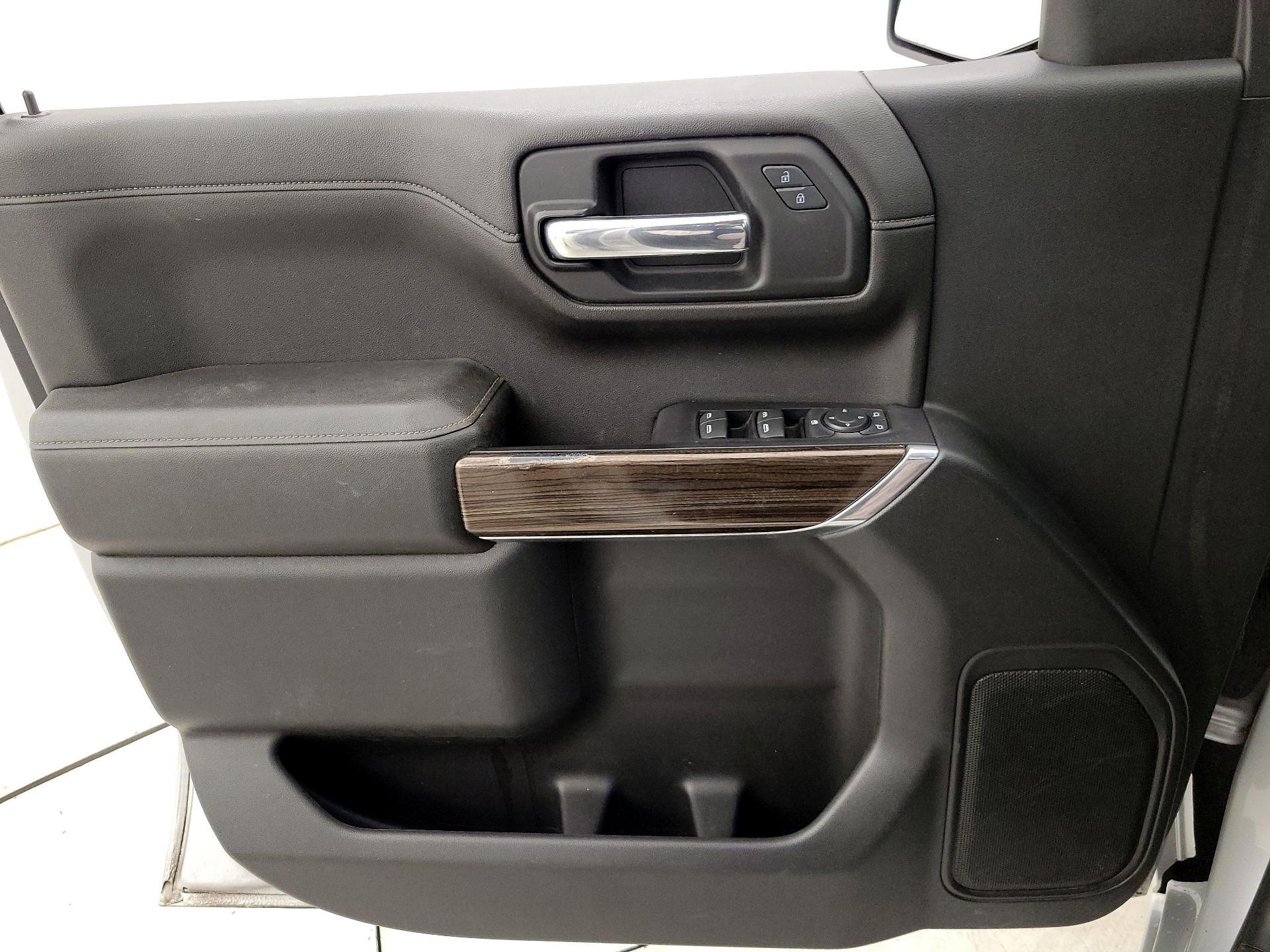 Thumbnail: 2019 Chevrolet Silverado 1500 - 12