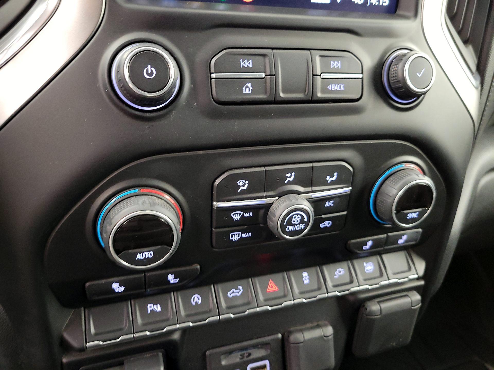 Thumbnail: 2019 Chevrolet Silverado 1500 - 17