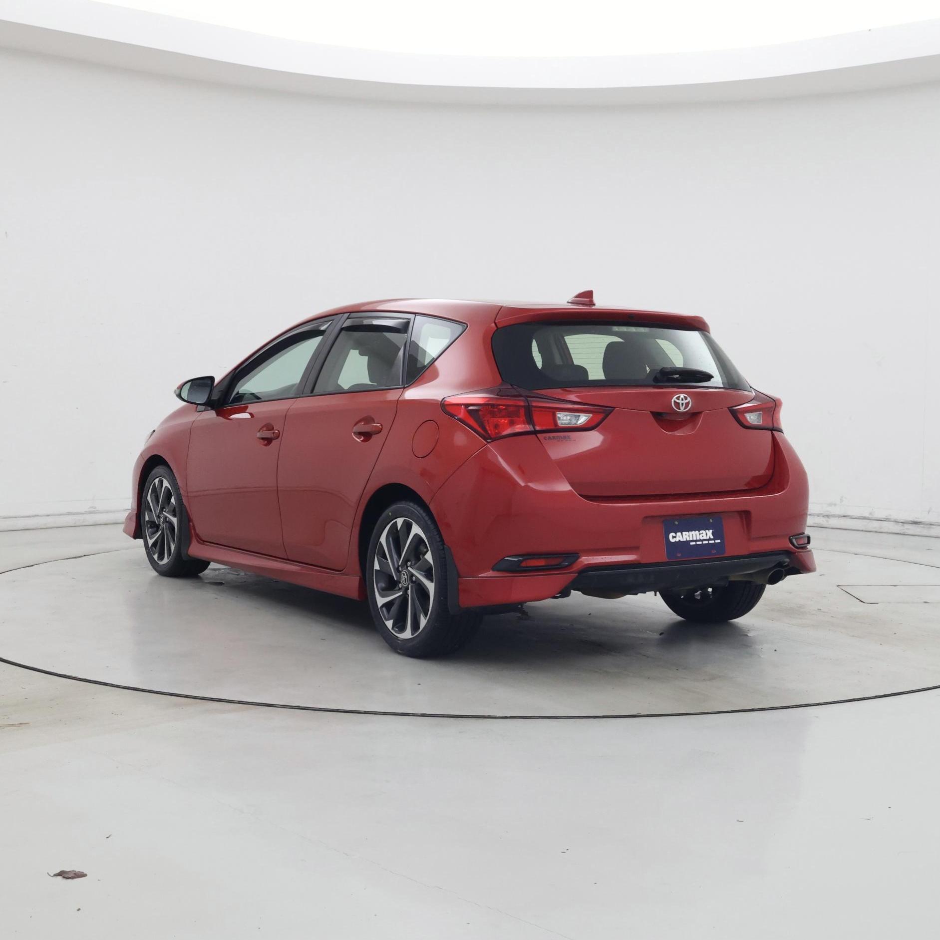 Thumbnail: 2018 Toyota Corolla iM - 2