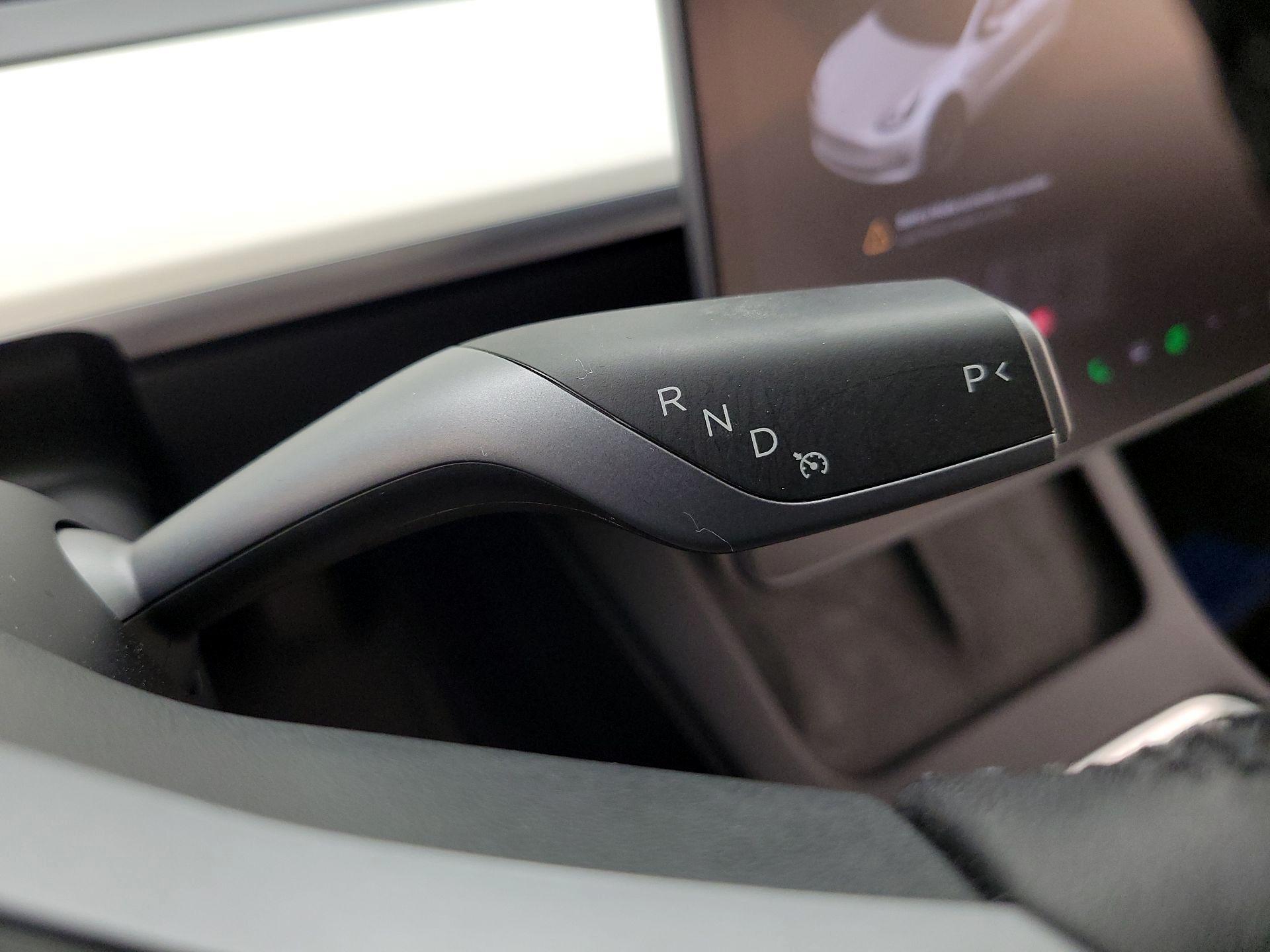 Thumbnail: 2022 Tesla Model 3 - 17