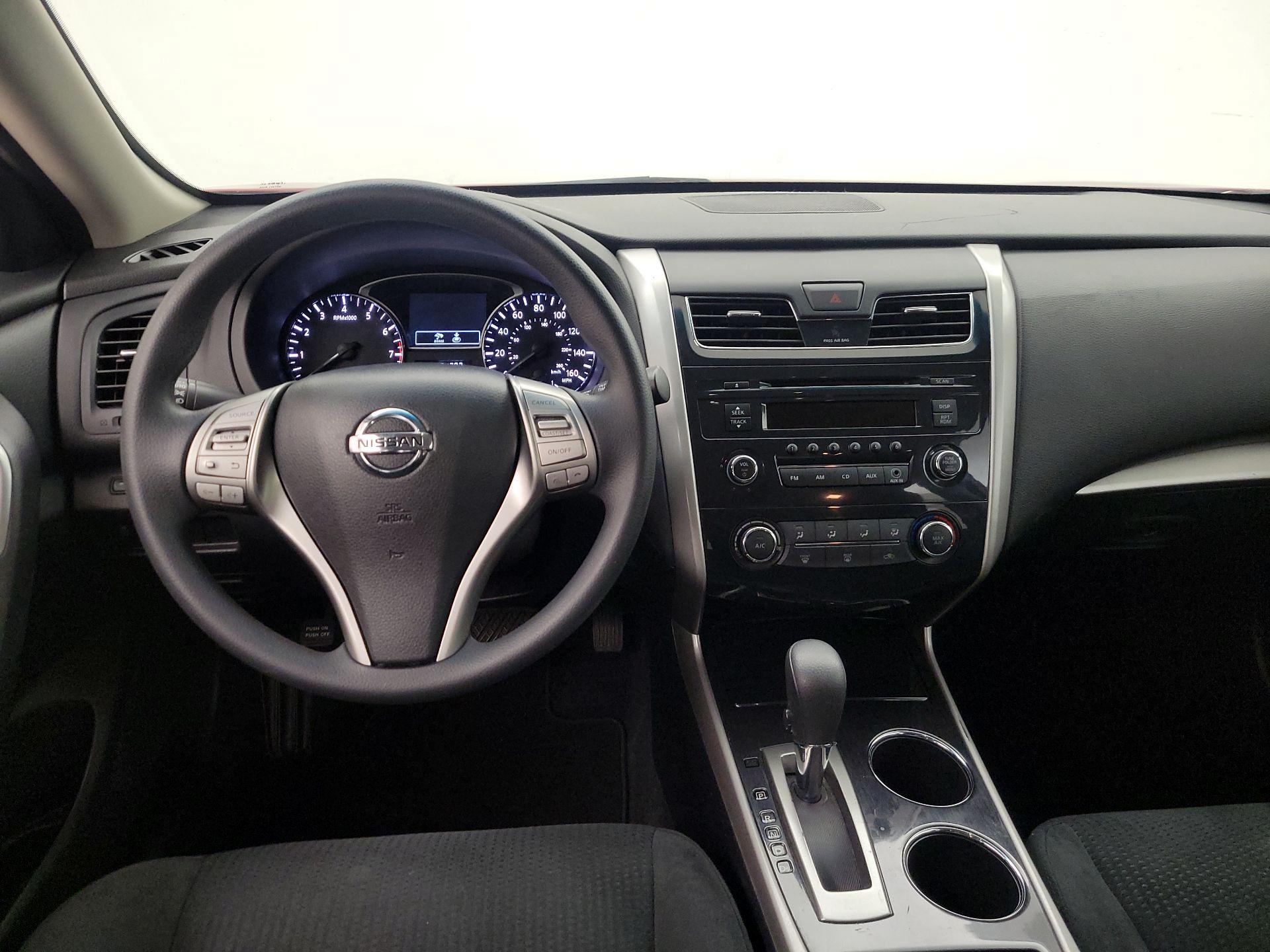 Thumbnail: 2014 Nissan Altima - 10