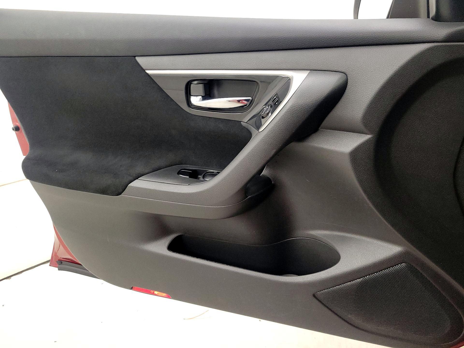 Thumbnail: 2014 Nissan Altima - 12