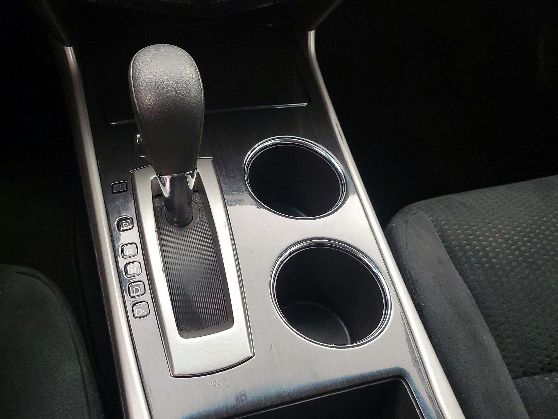 Thumbnail: 2014 Nissan Altima - 16