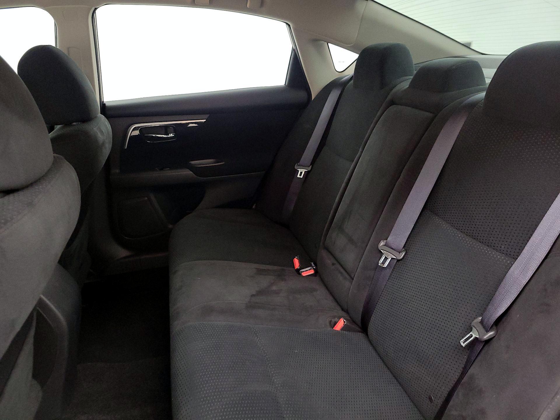 Thumbnail: 2014 Nissan Altima - 18