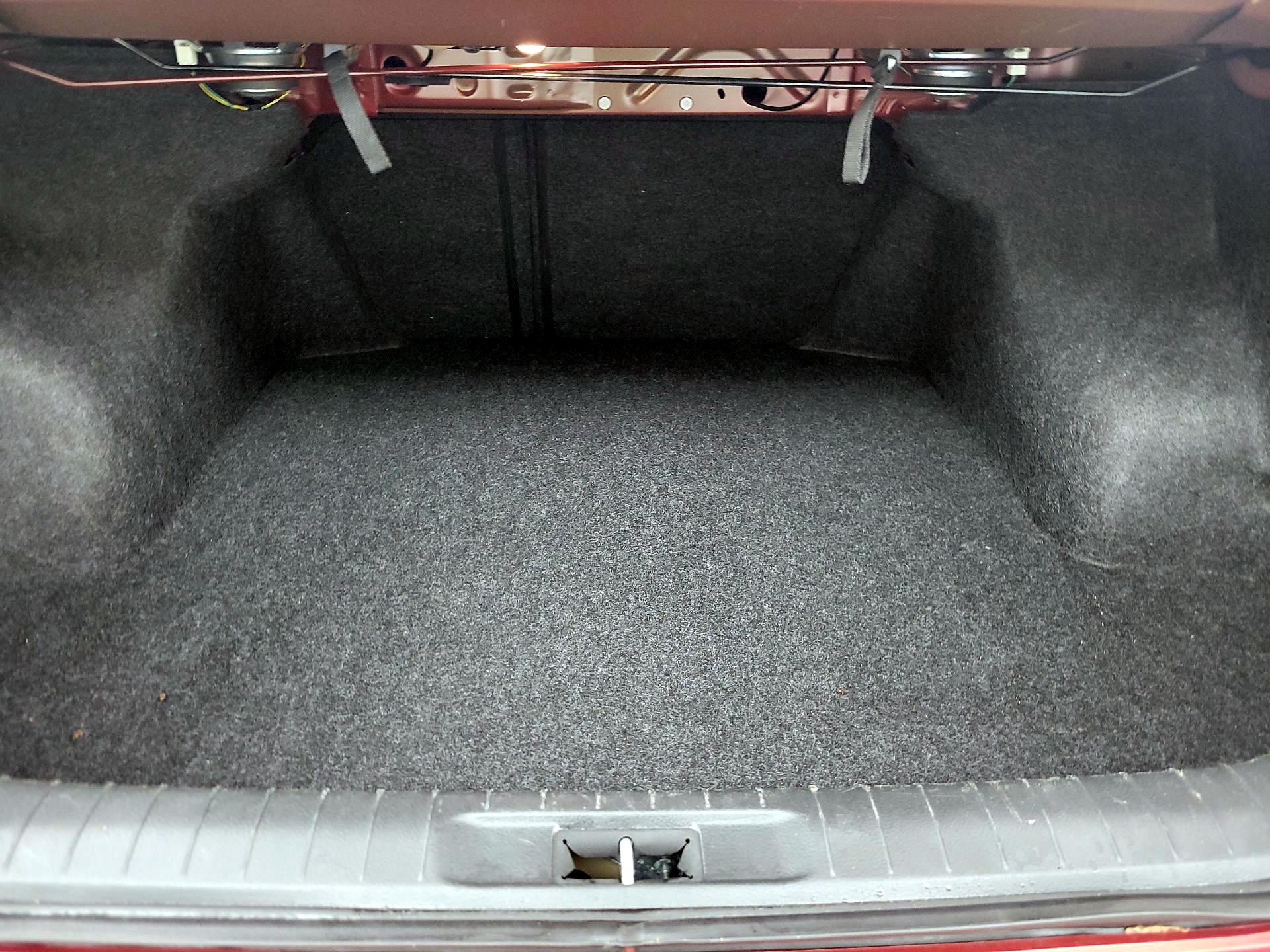 Thumbnail: 2014 Nissan Altima - 19