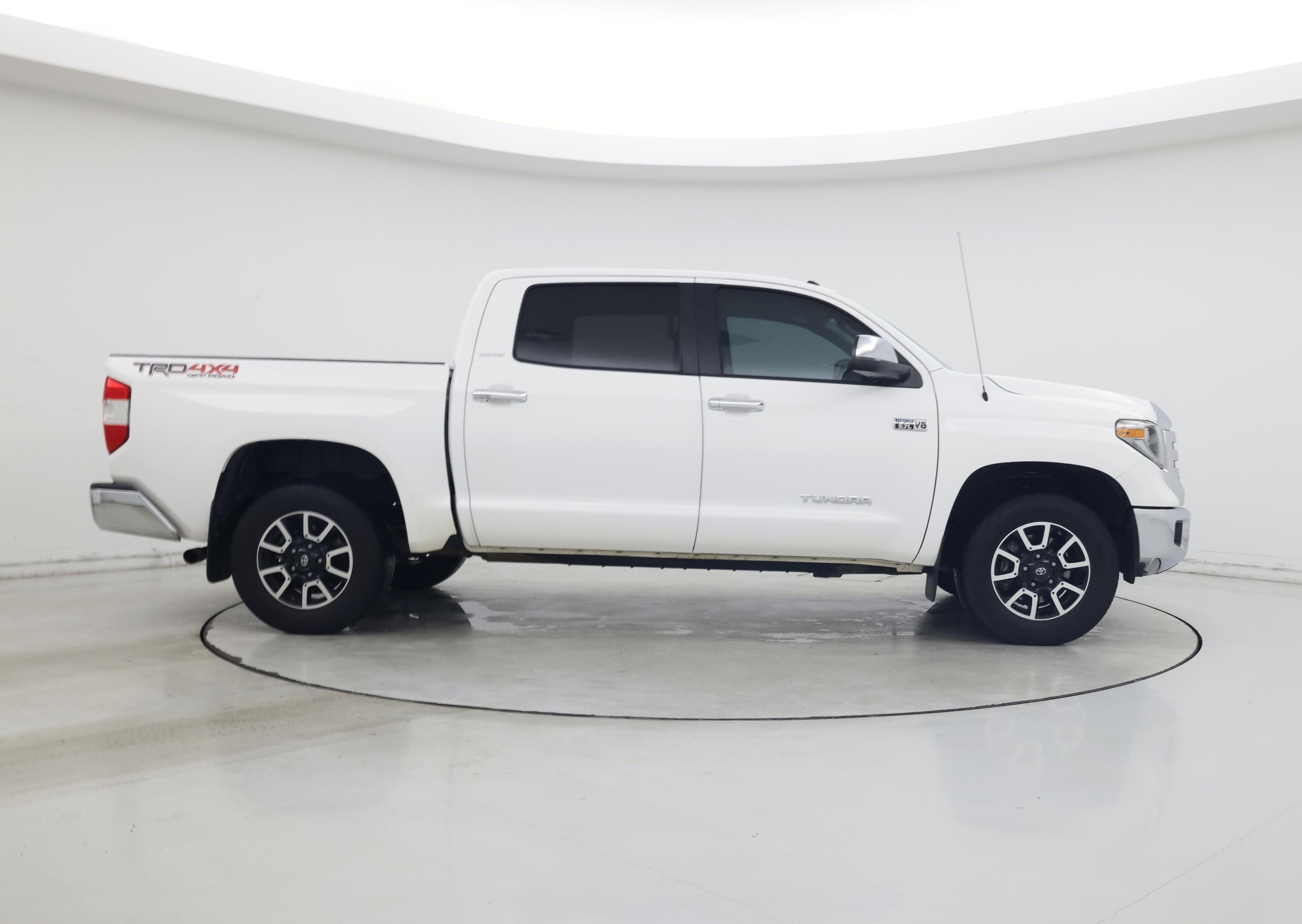 Thumbnail: 2018 Toyota Tundra - 7