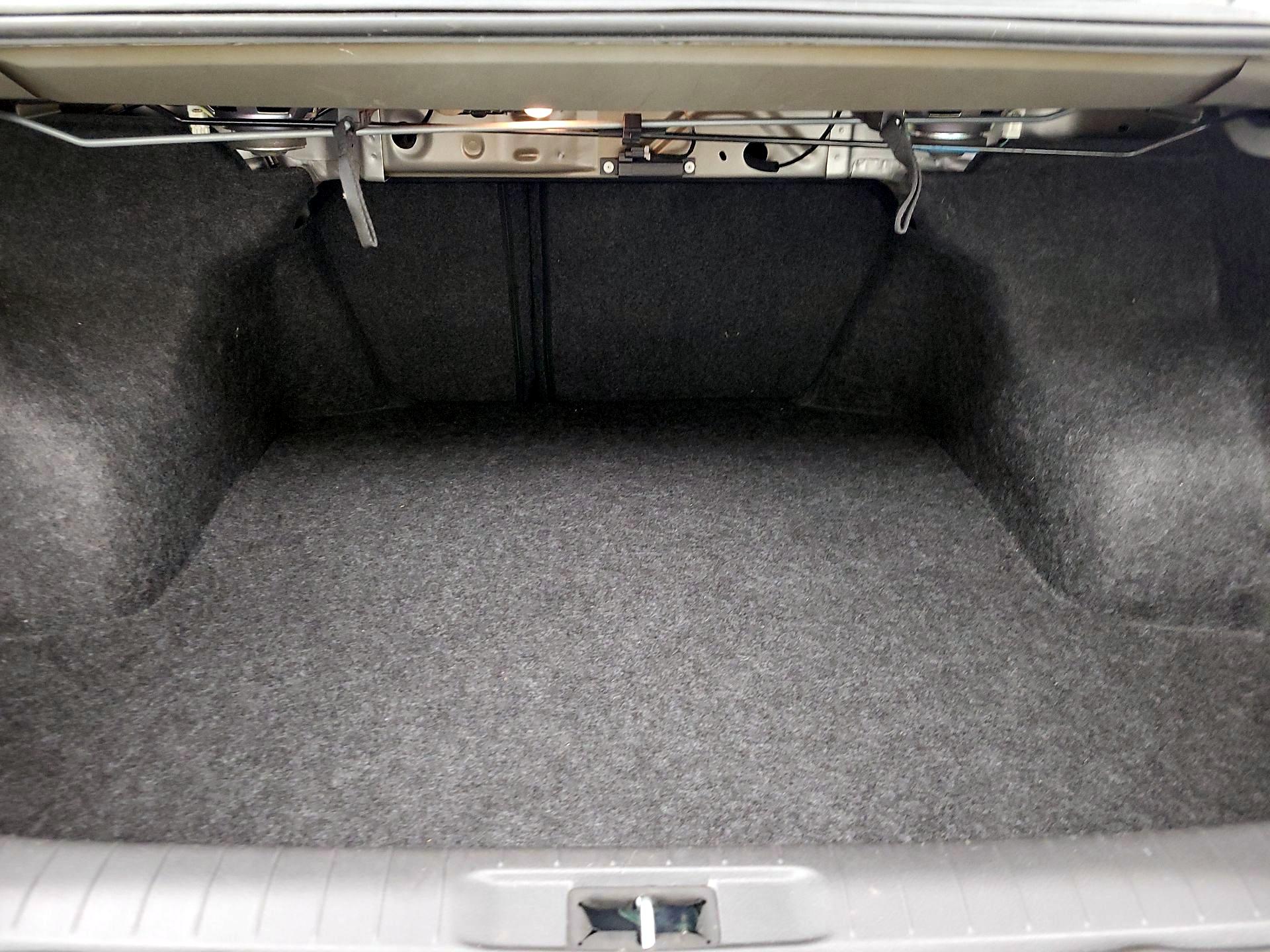 Thumbnail: 2015 Nissan Altima - 20