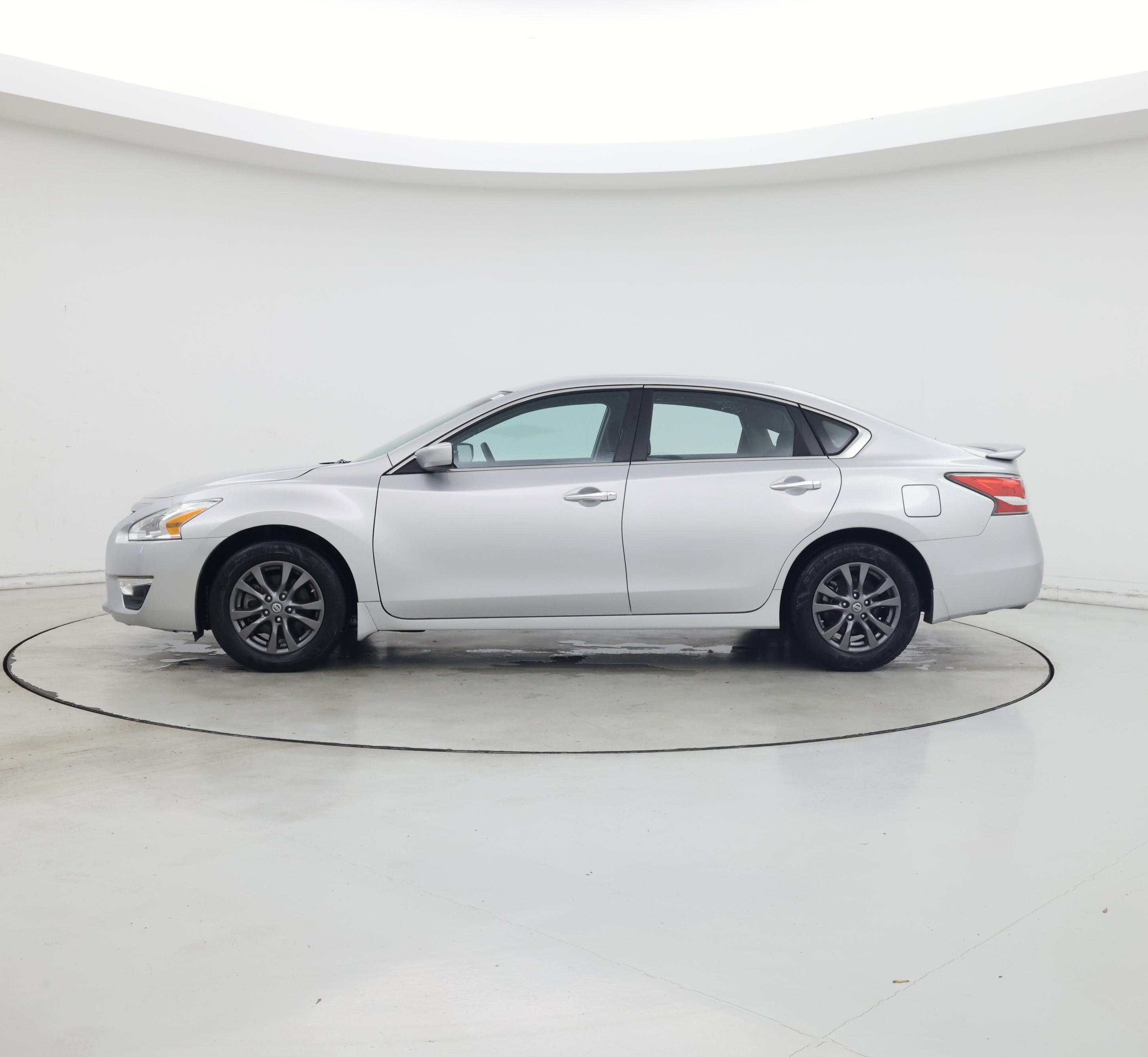 Thumbnail: 2015 Nissan Altima - 3