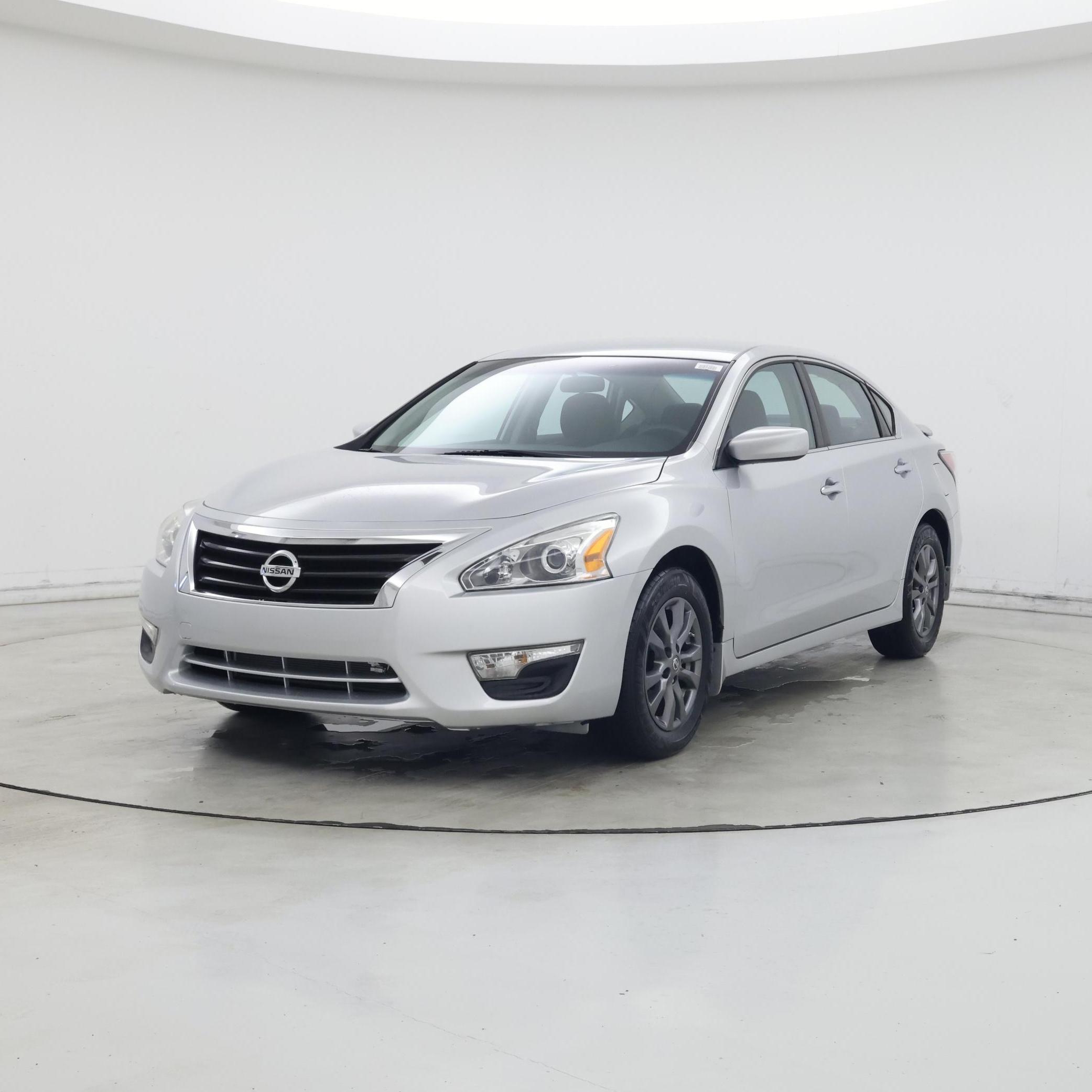 Thumbnail: 2015 Nissan Altima - 4