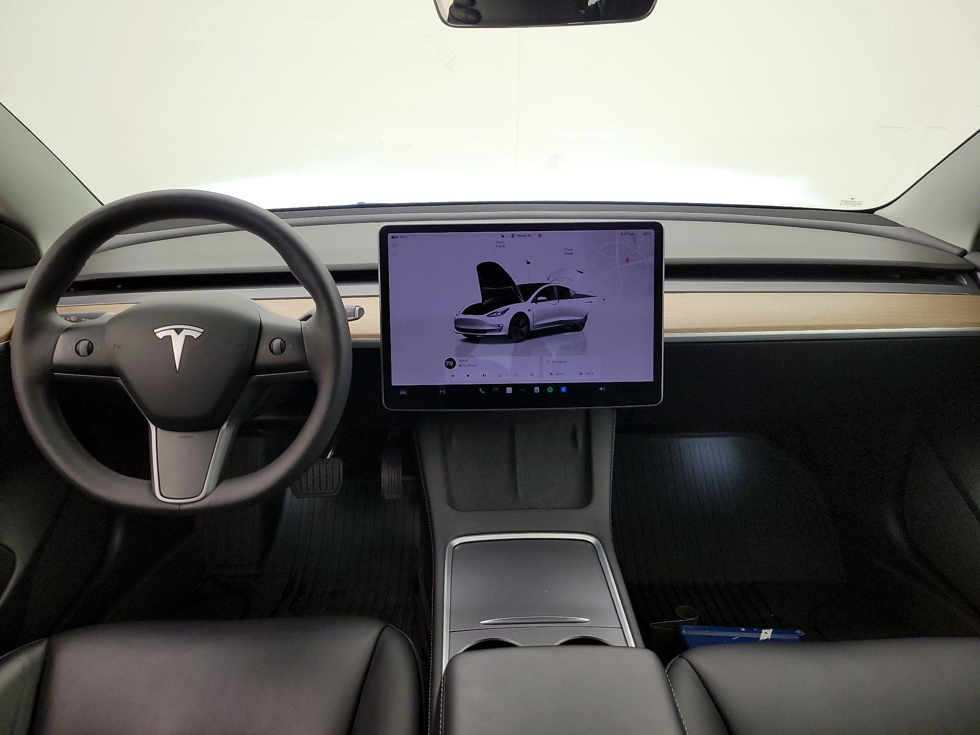 Thumbnail: 2022 Tesla Model 3 - 9