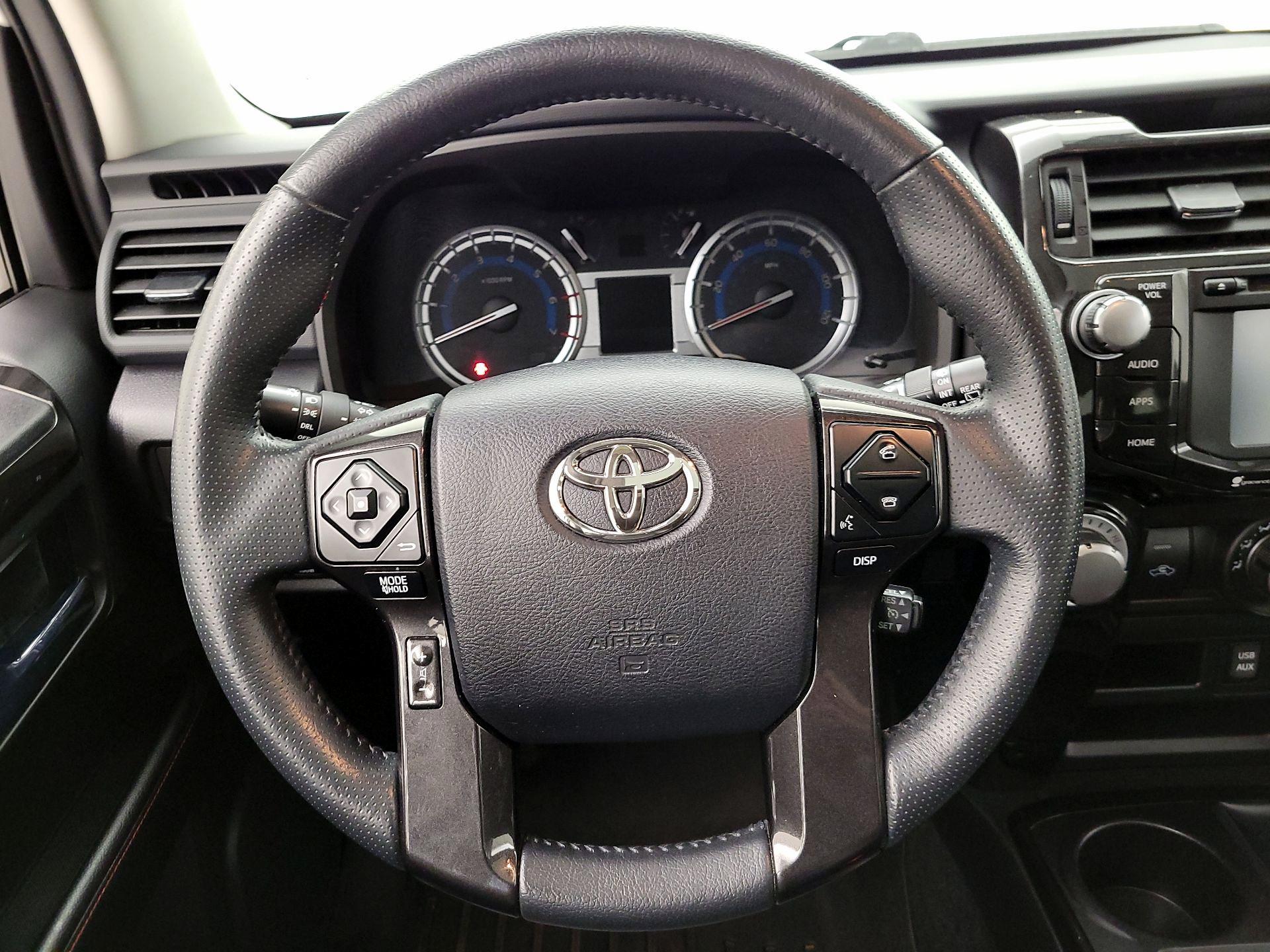 Thumbnail: 2016 Toyota 4Runner - 10