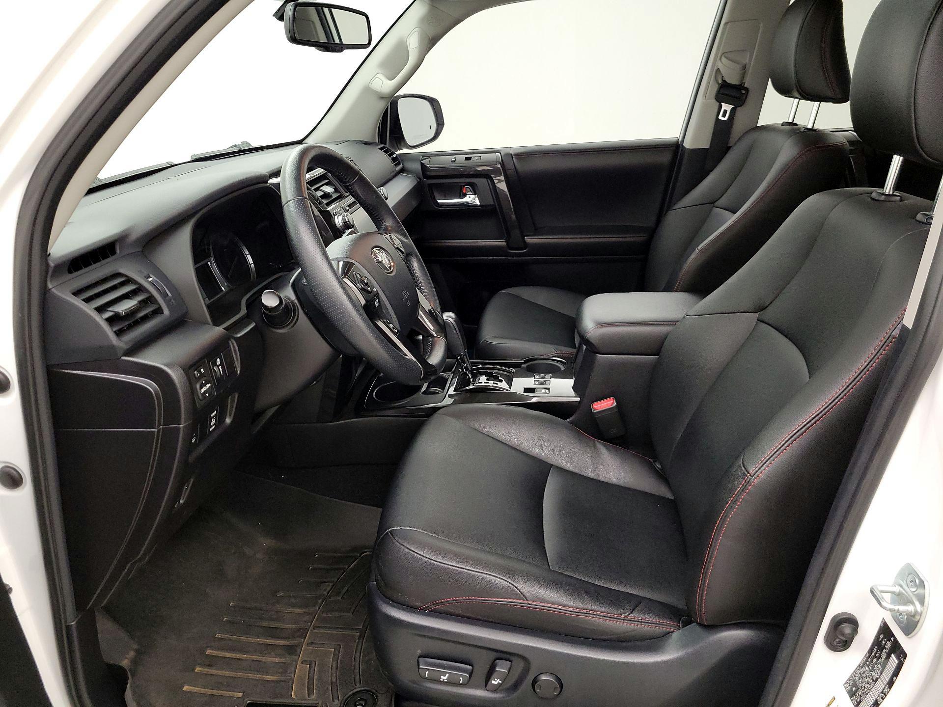 Thumbnail: 2016 Toyota 4Runner - 11