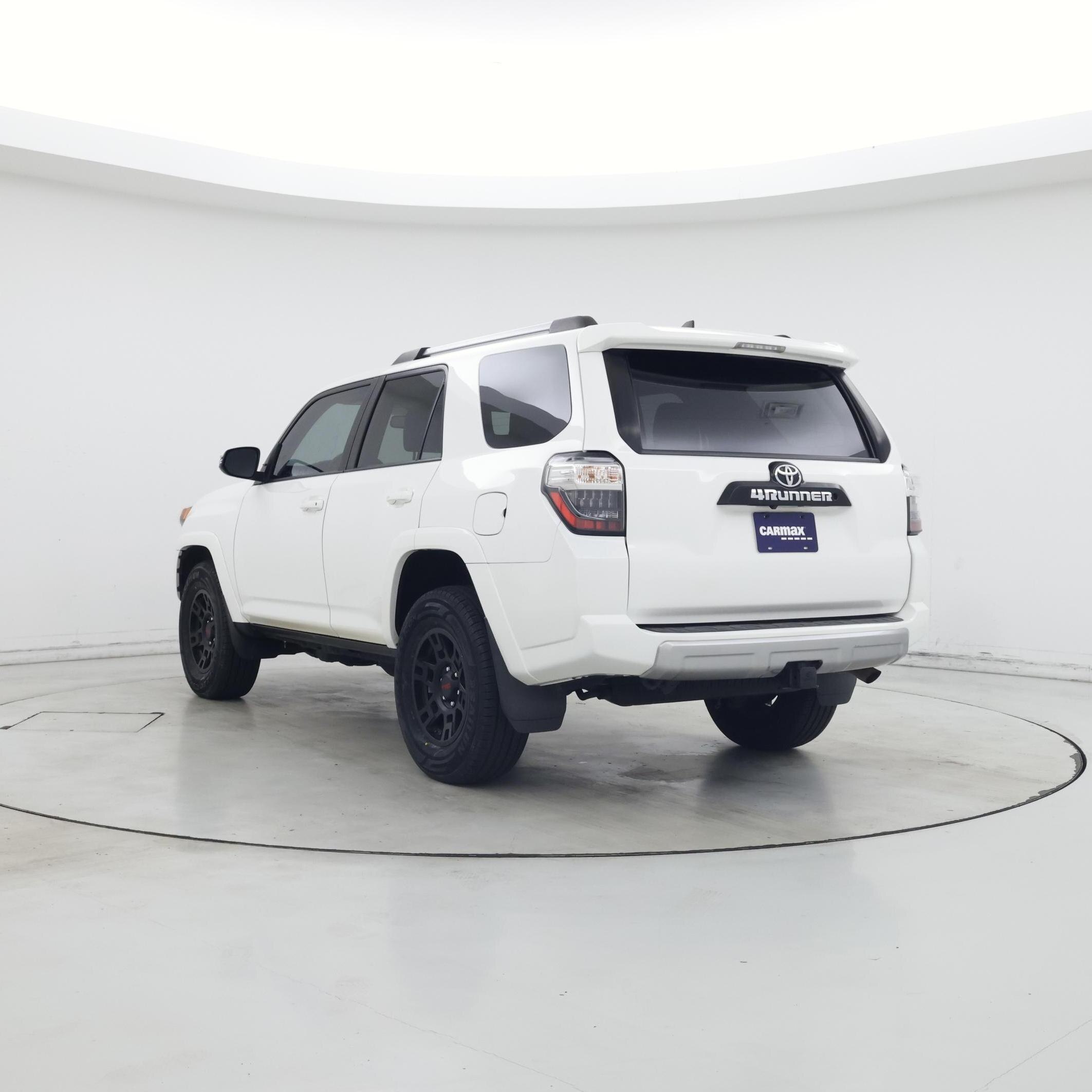 Thumbnail: 2016 Toyota 4Runner - 2