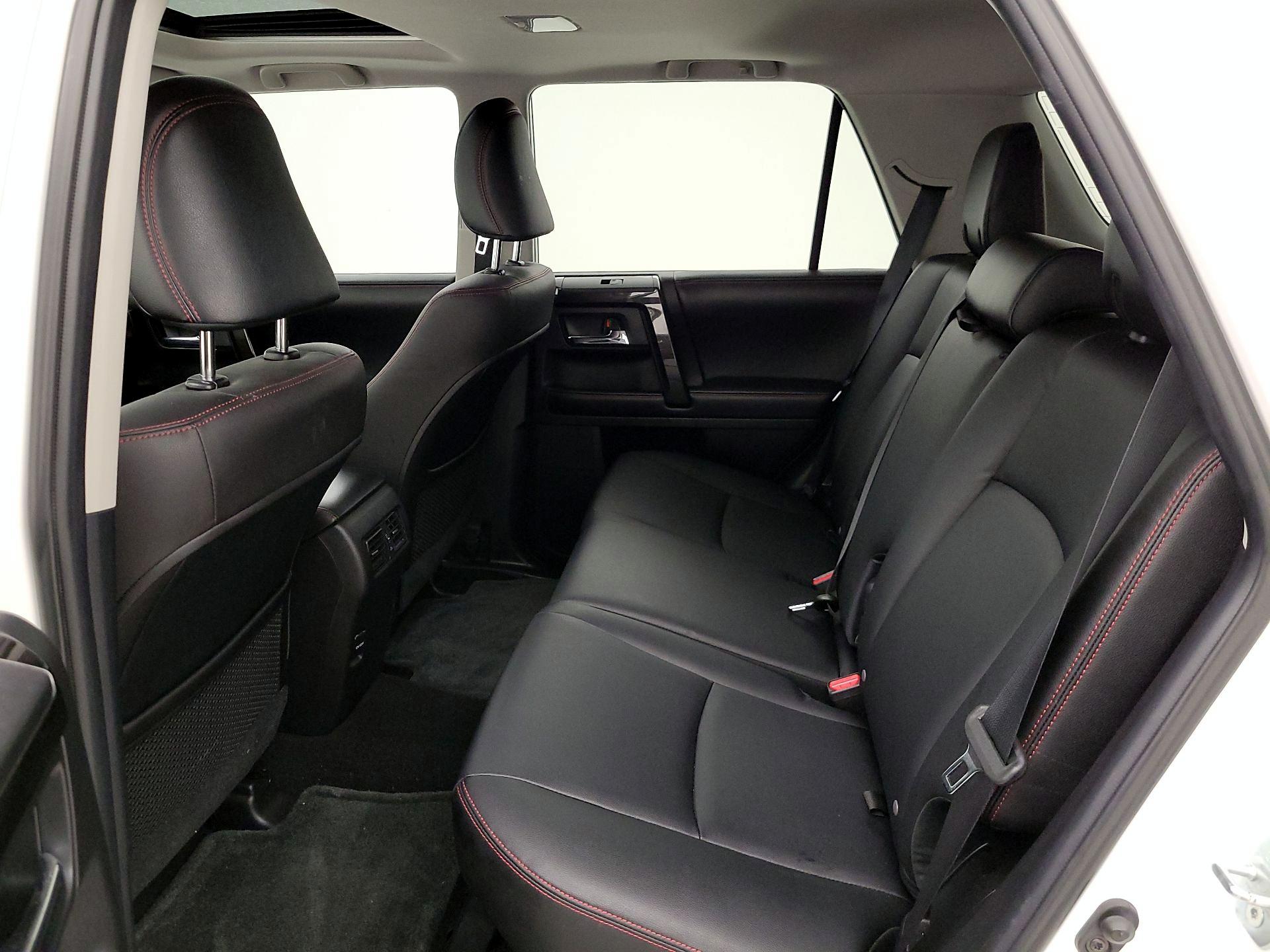 Thumbnail: 2016 Toyota 4Runner - 20