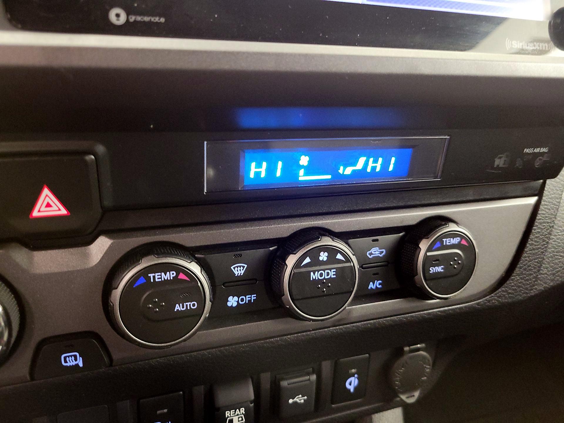 Thumbnail: 2021 Toyota Tacoma - 17