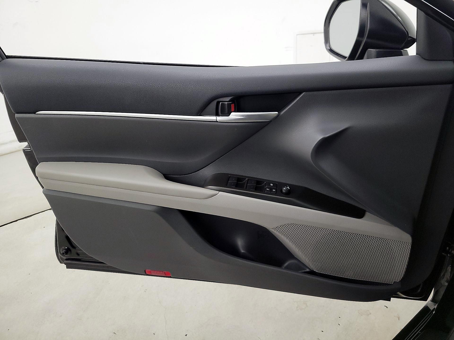 Thumbnail: 2024 Toyota Camry - 12