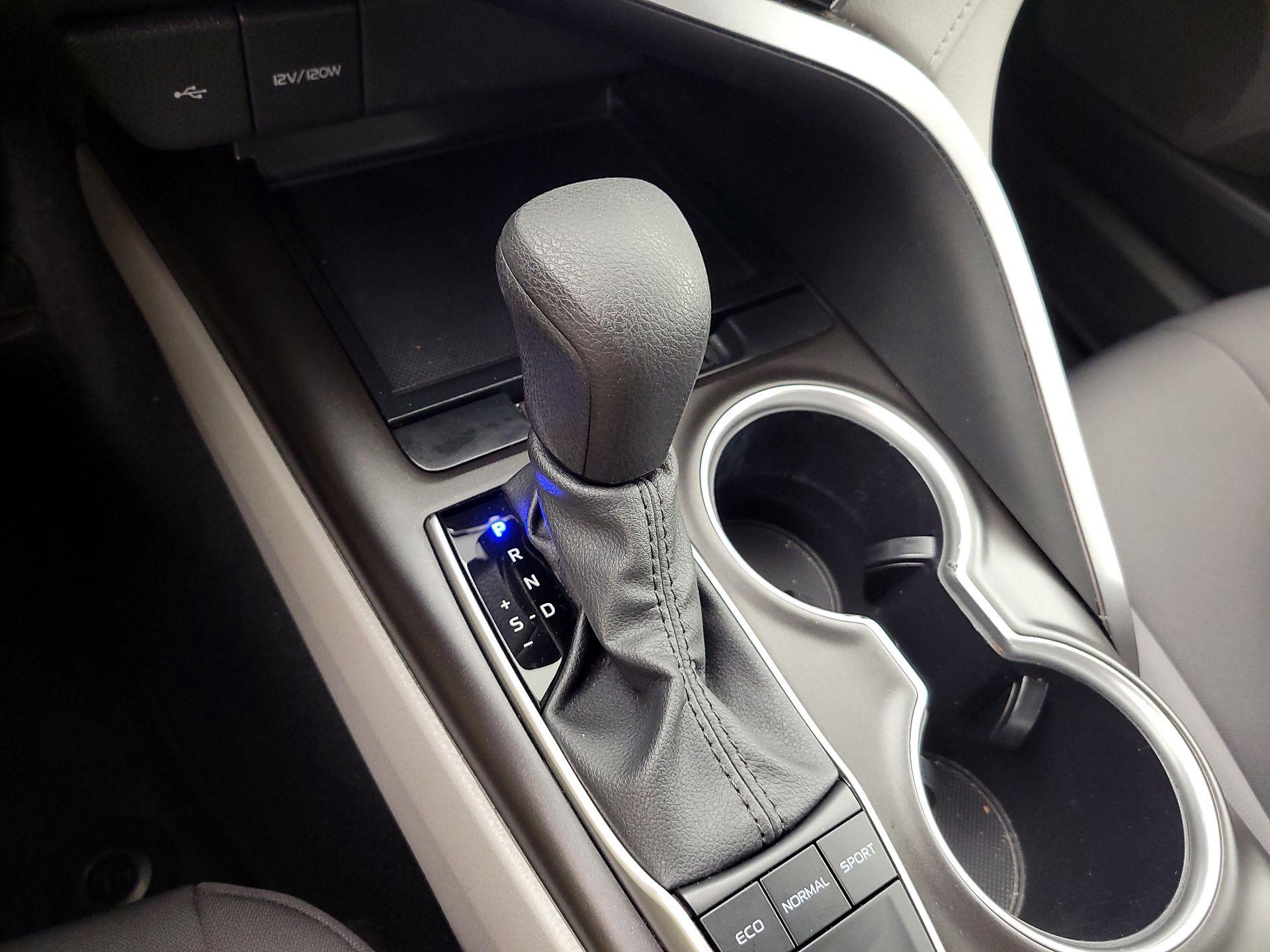 Thumbnail: 2024 Toyota Camry - 17