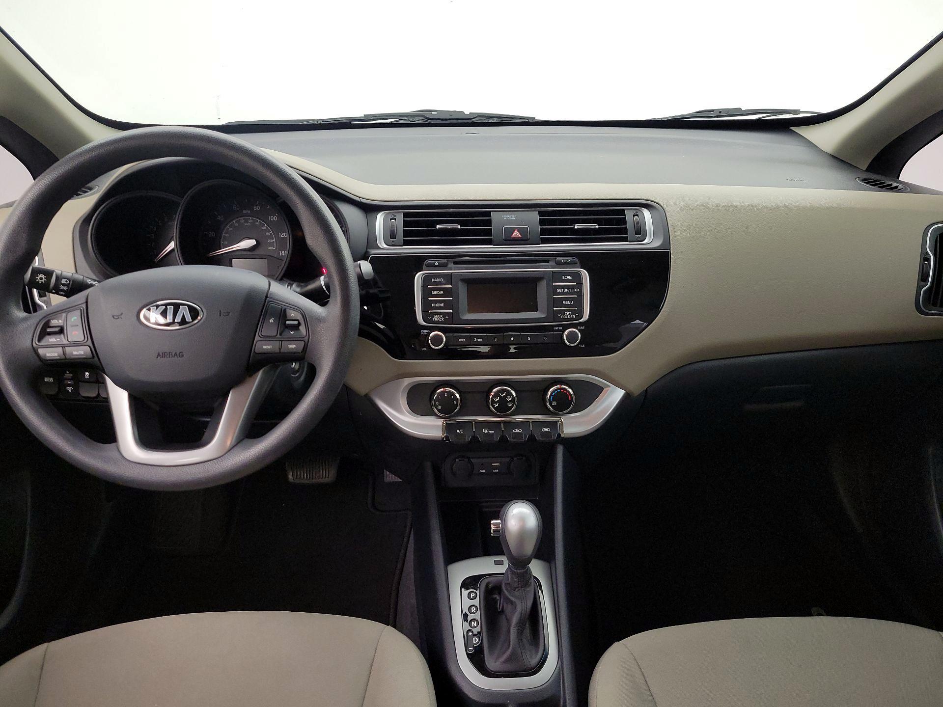 Thumbnail: 2016 Kia Rio - 9