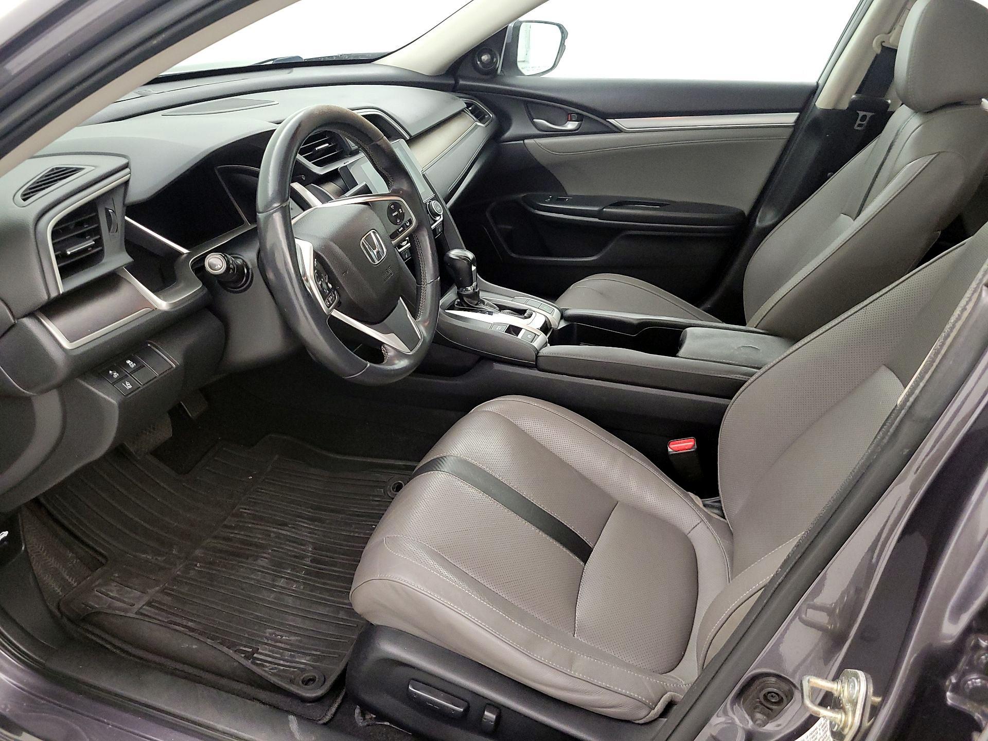 Thumbnail: 2016 Honda Civic - 11