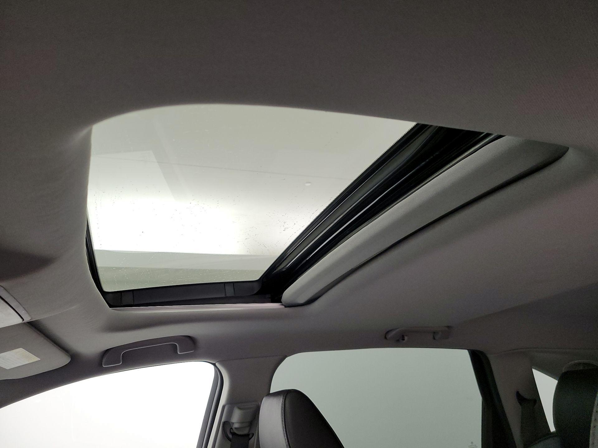 Thumbnail: 2017 Acura MDX - 20