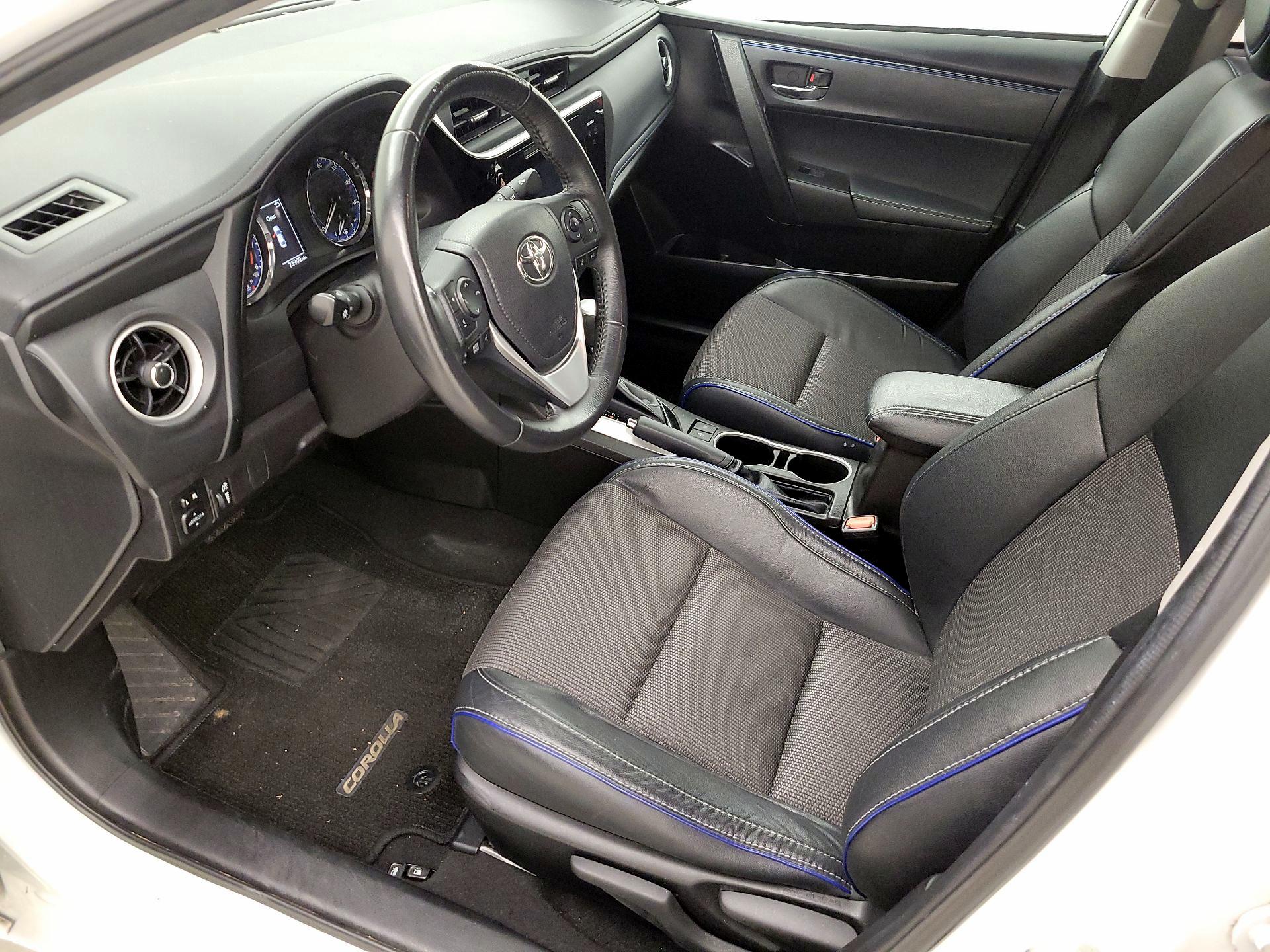 Thumbnail: 2017 Toyota Corolla - 11