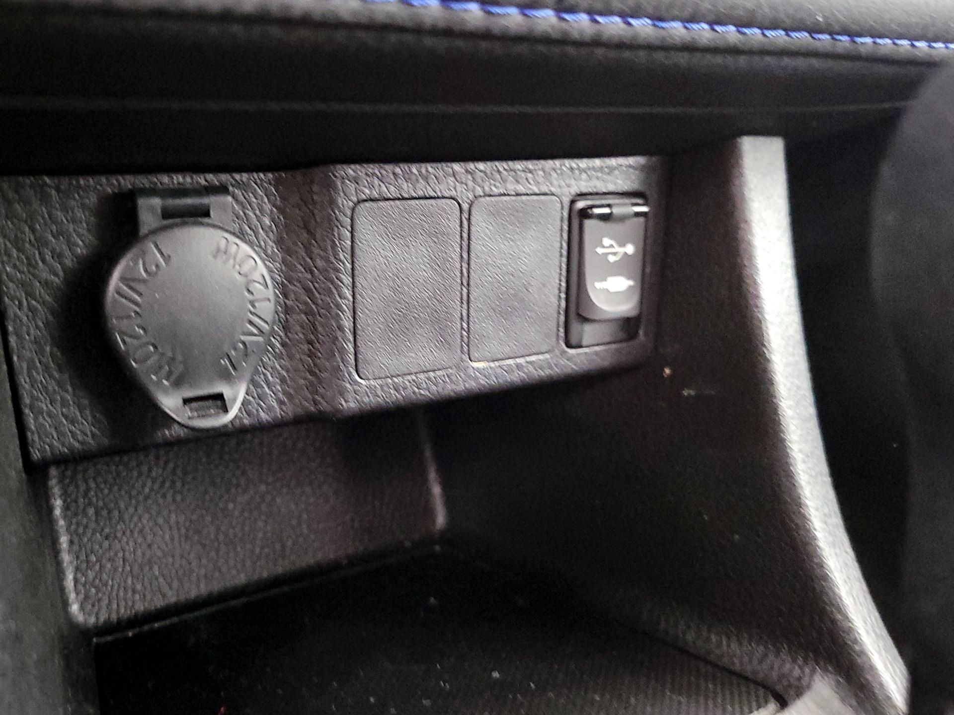 Thumbnail: 2017 Toyota Corolla - 18