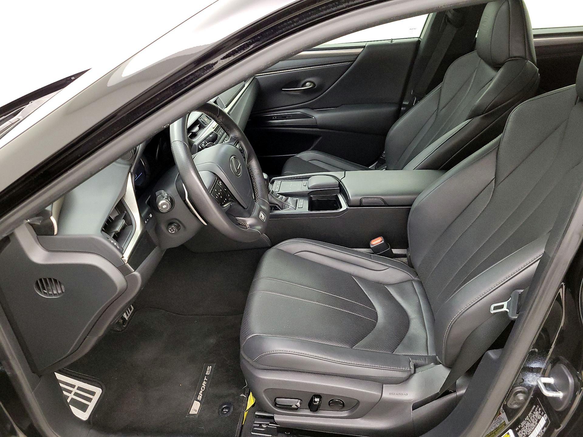 Thumbnail: 2021 Lexus ES - 11