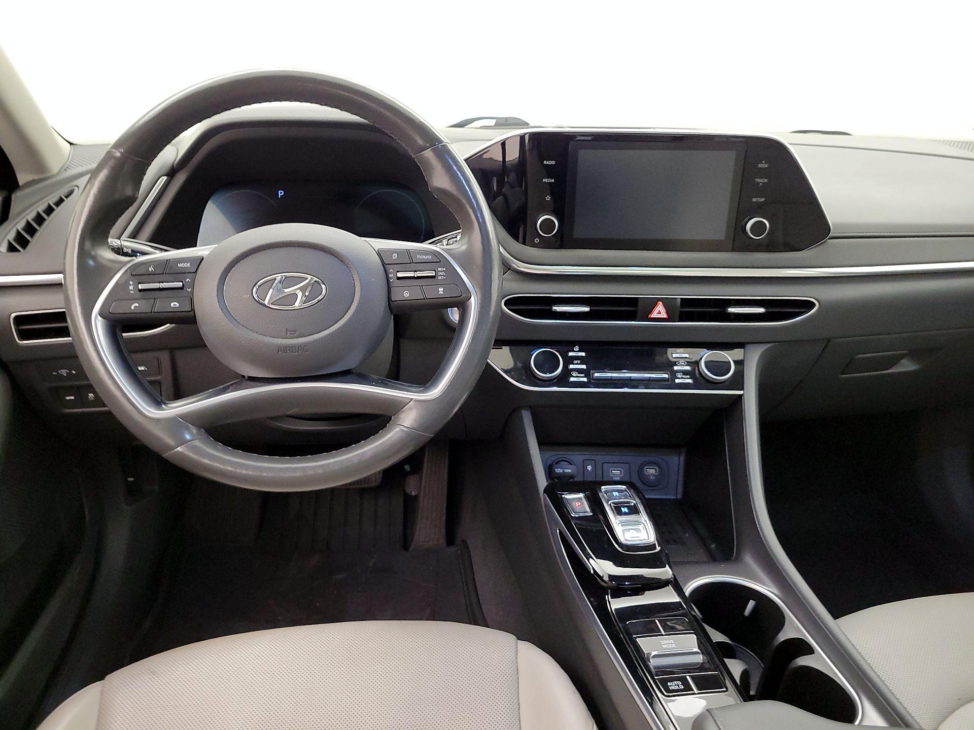 Thumbnail: 2020 Hyundai Sonata - 10