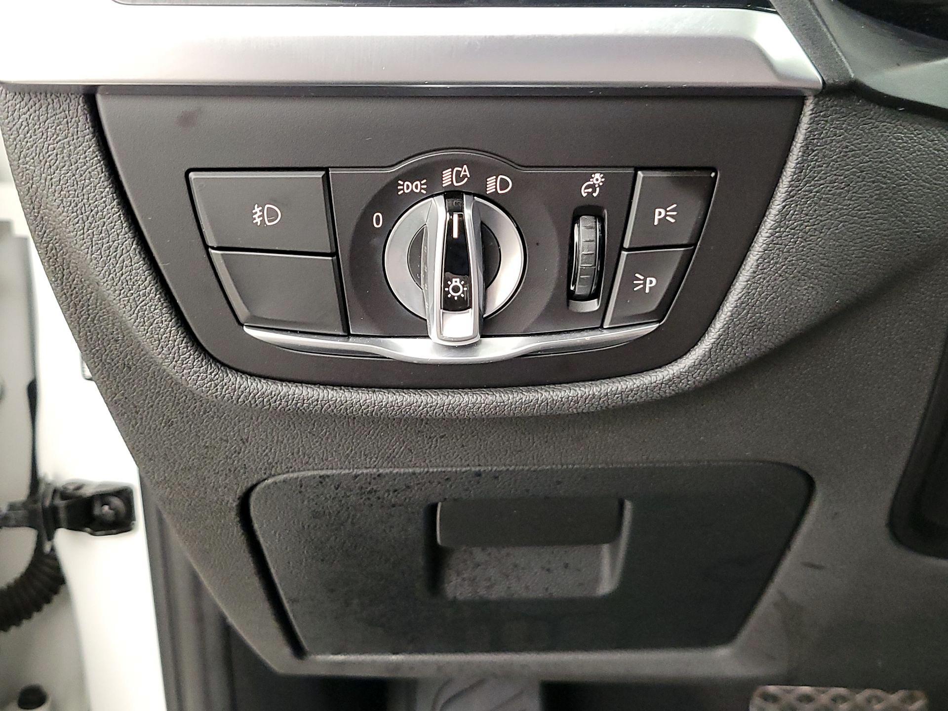 Thumbnail: 2020 BMW X4 - 13