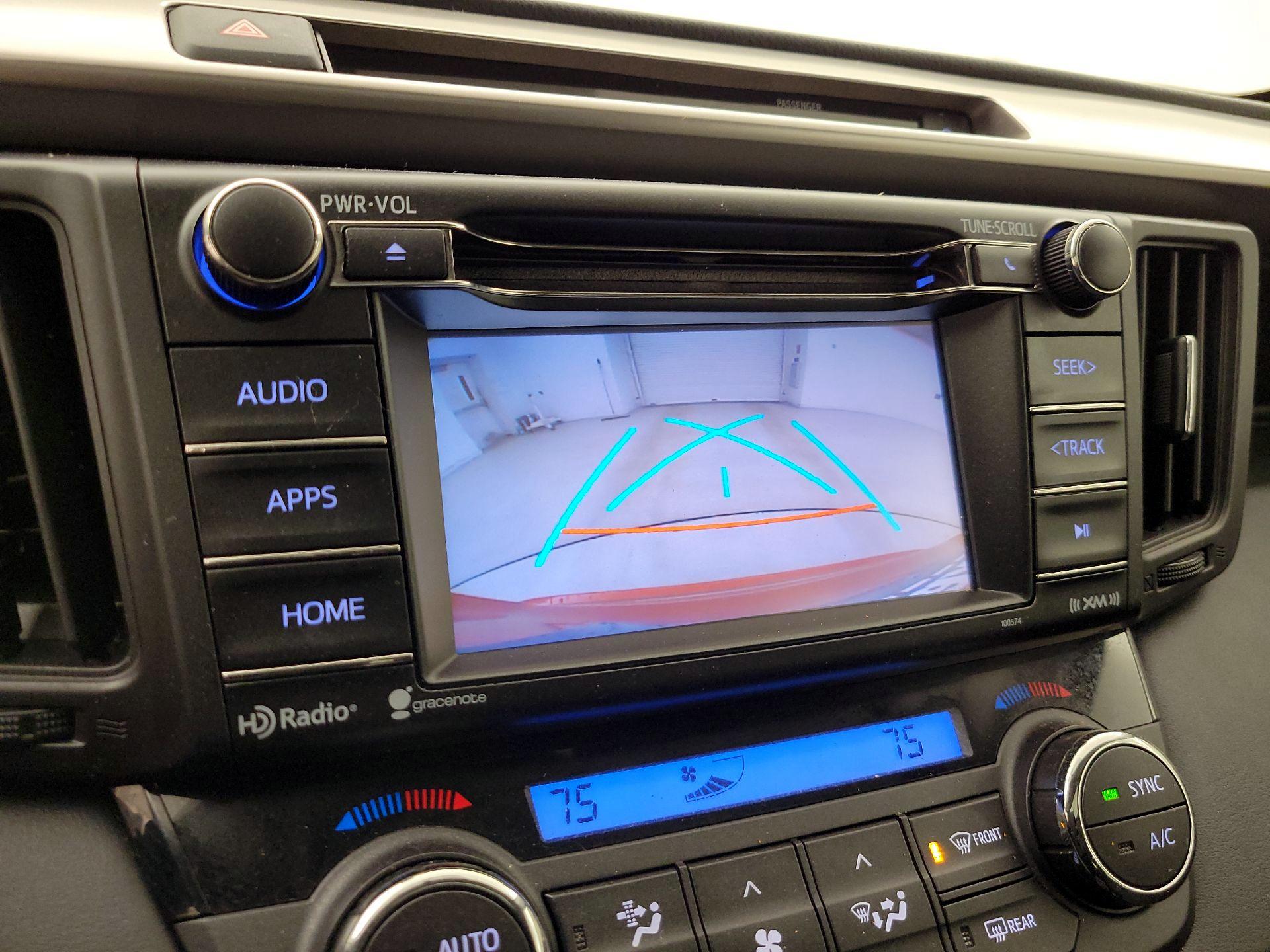 Thumbnail: 2016 Toyota RAV4 - 14