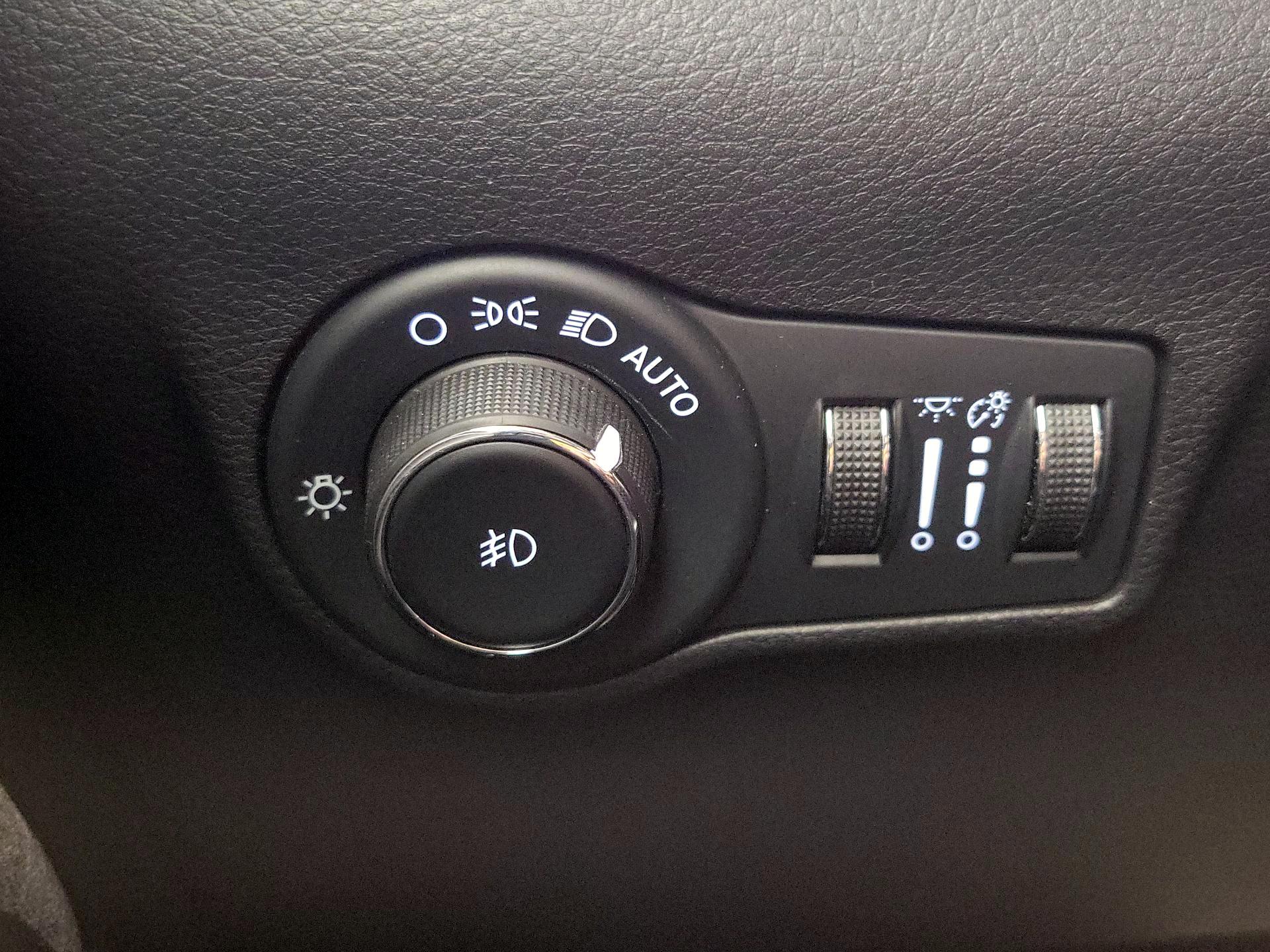 Thumbnail: 2022 Jeep Compass - 13