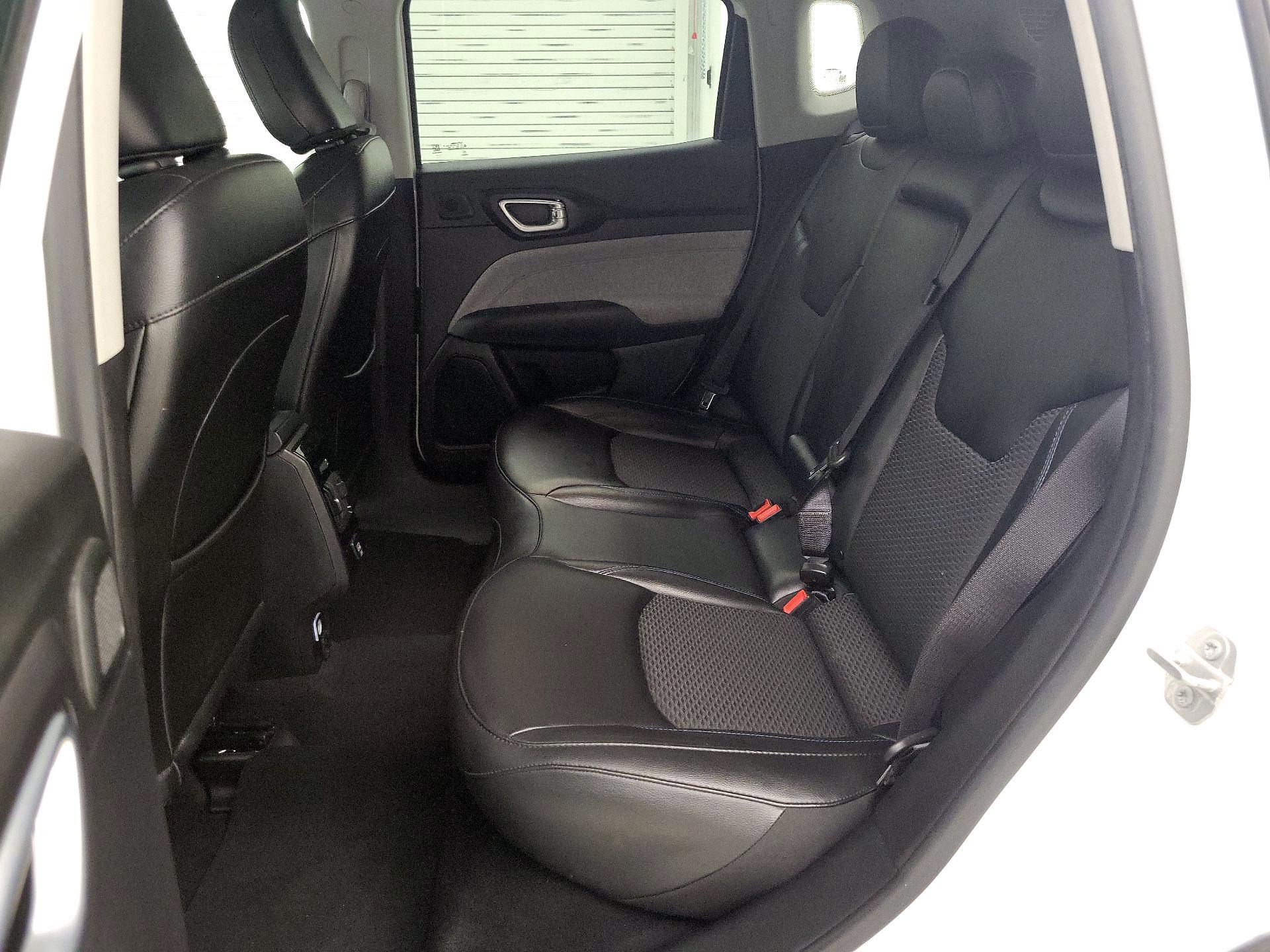 Thumbnail: 2022 Jeep Compass - 20