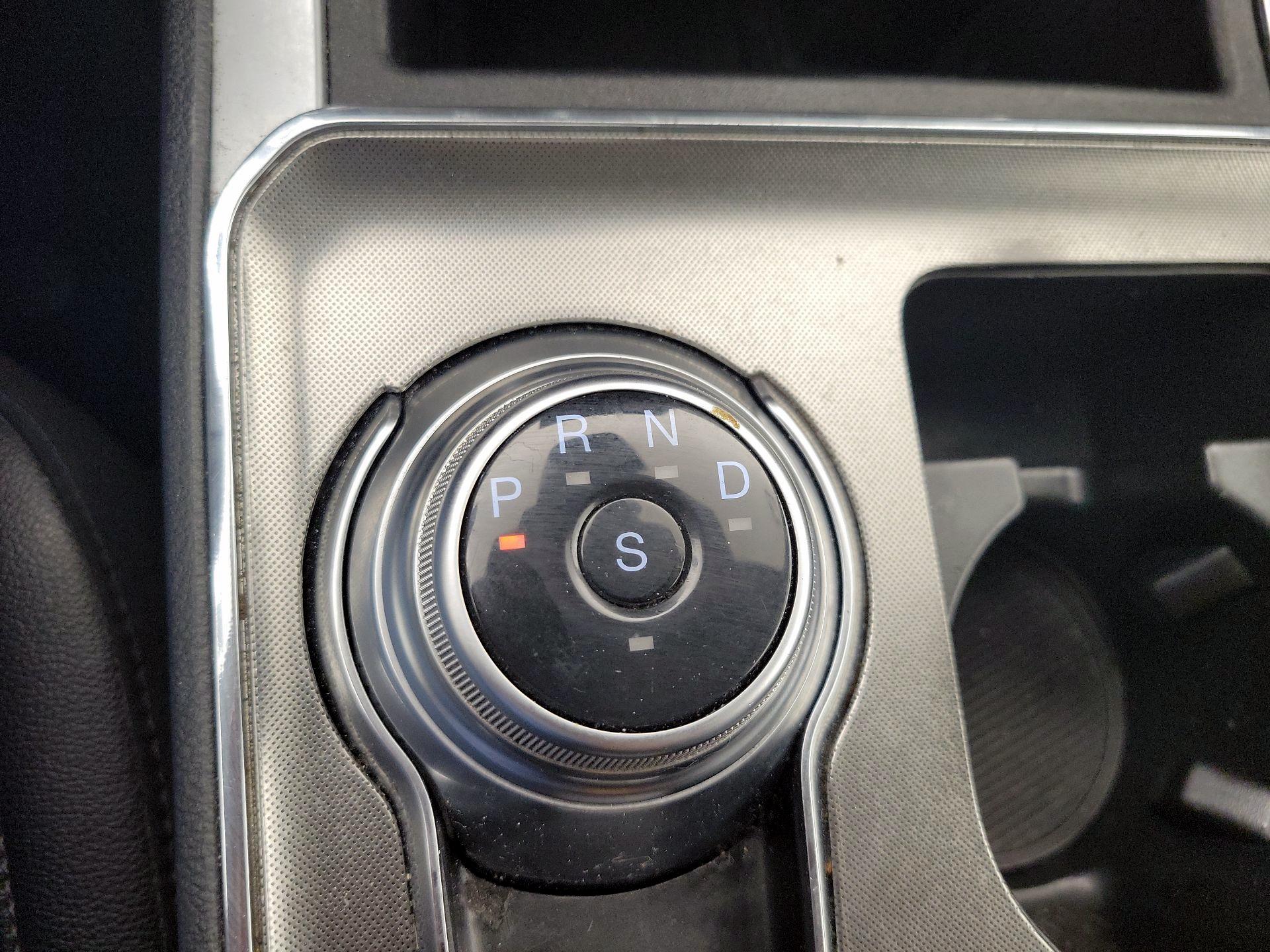 Thumbnail: 2022 Ford Edge - 17