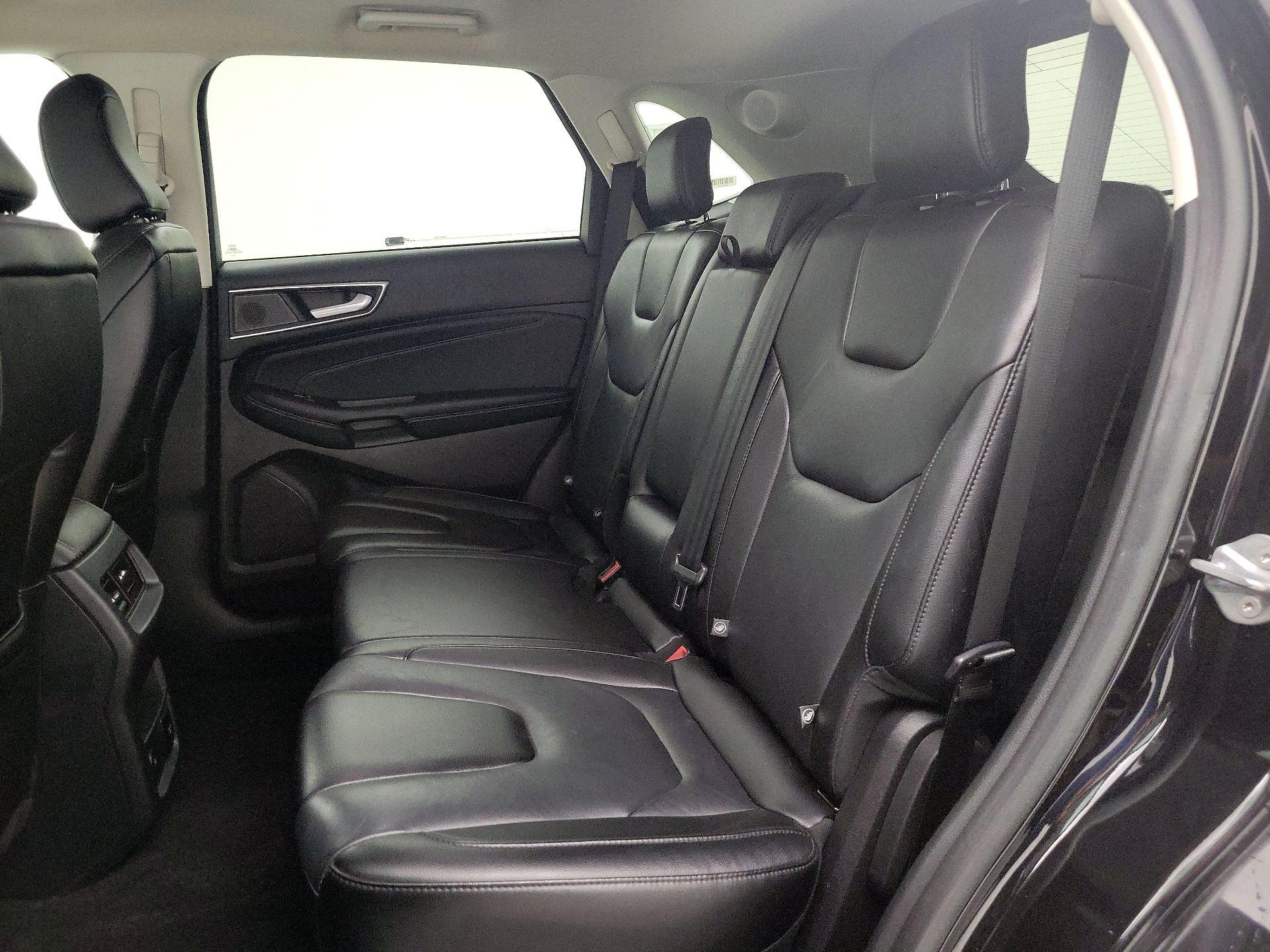 Thumbnail: 2022 Ford Edge - 19