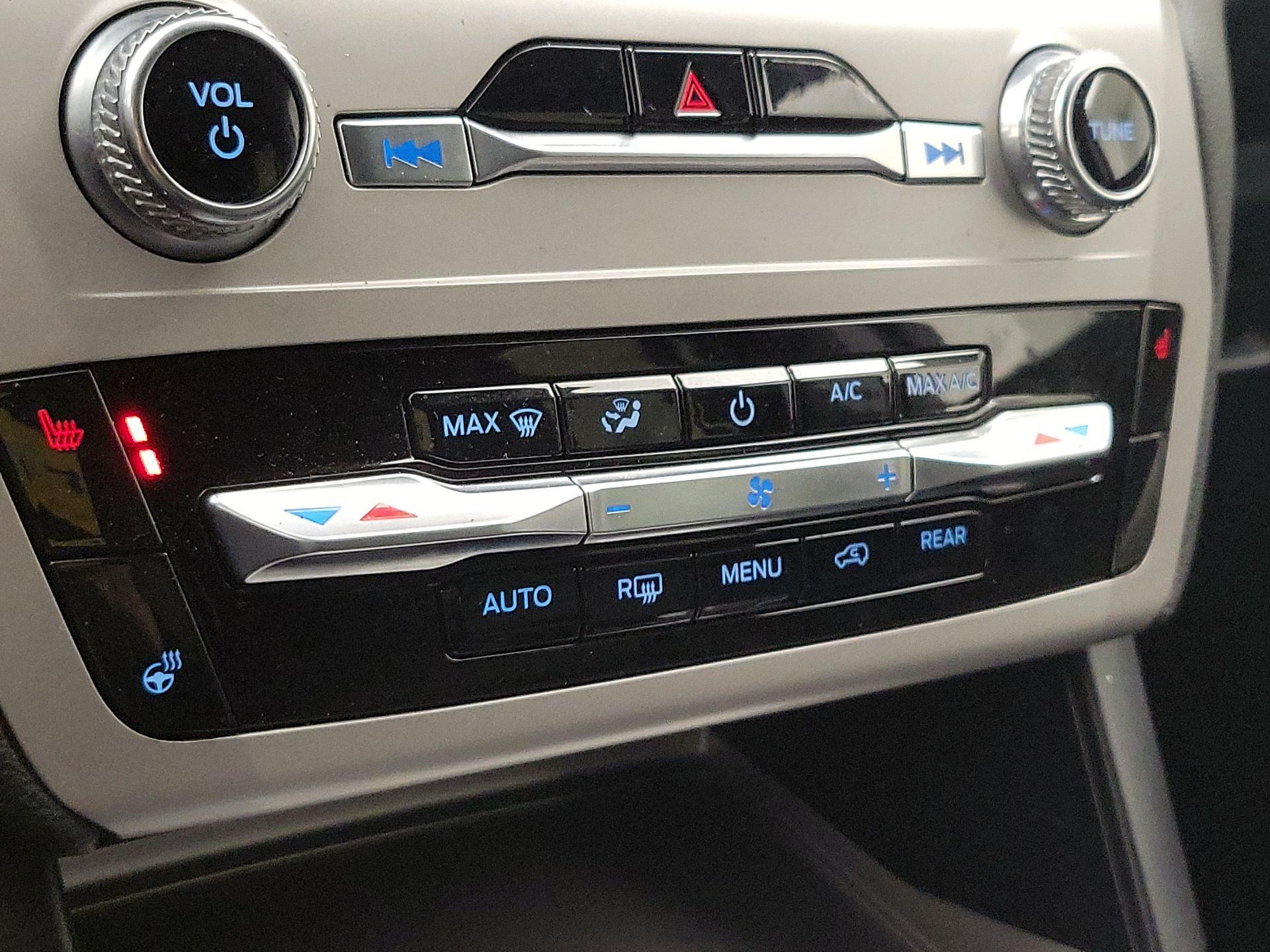 Thumbnail: 2024 Ford Explorer - 17