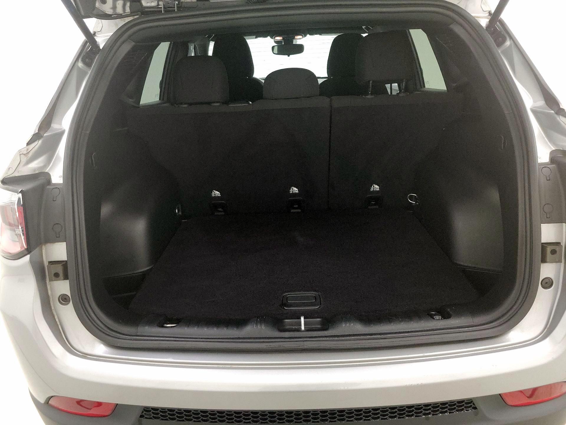 Thumbnail: 2023 Jeep Compass - 20