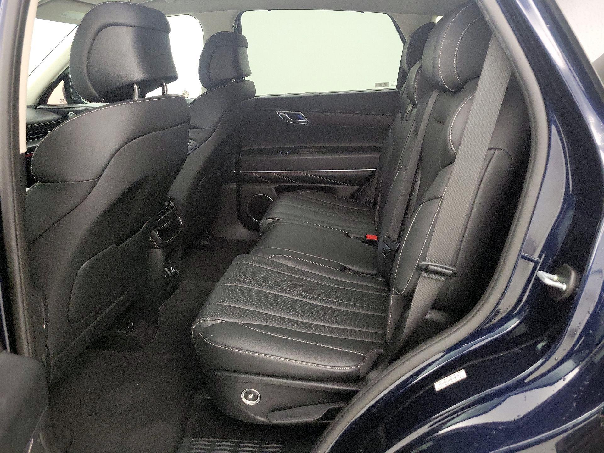 Thumbnail: 2024 Genesis GV80 - 20