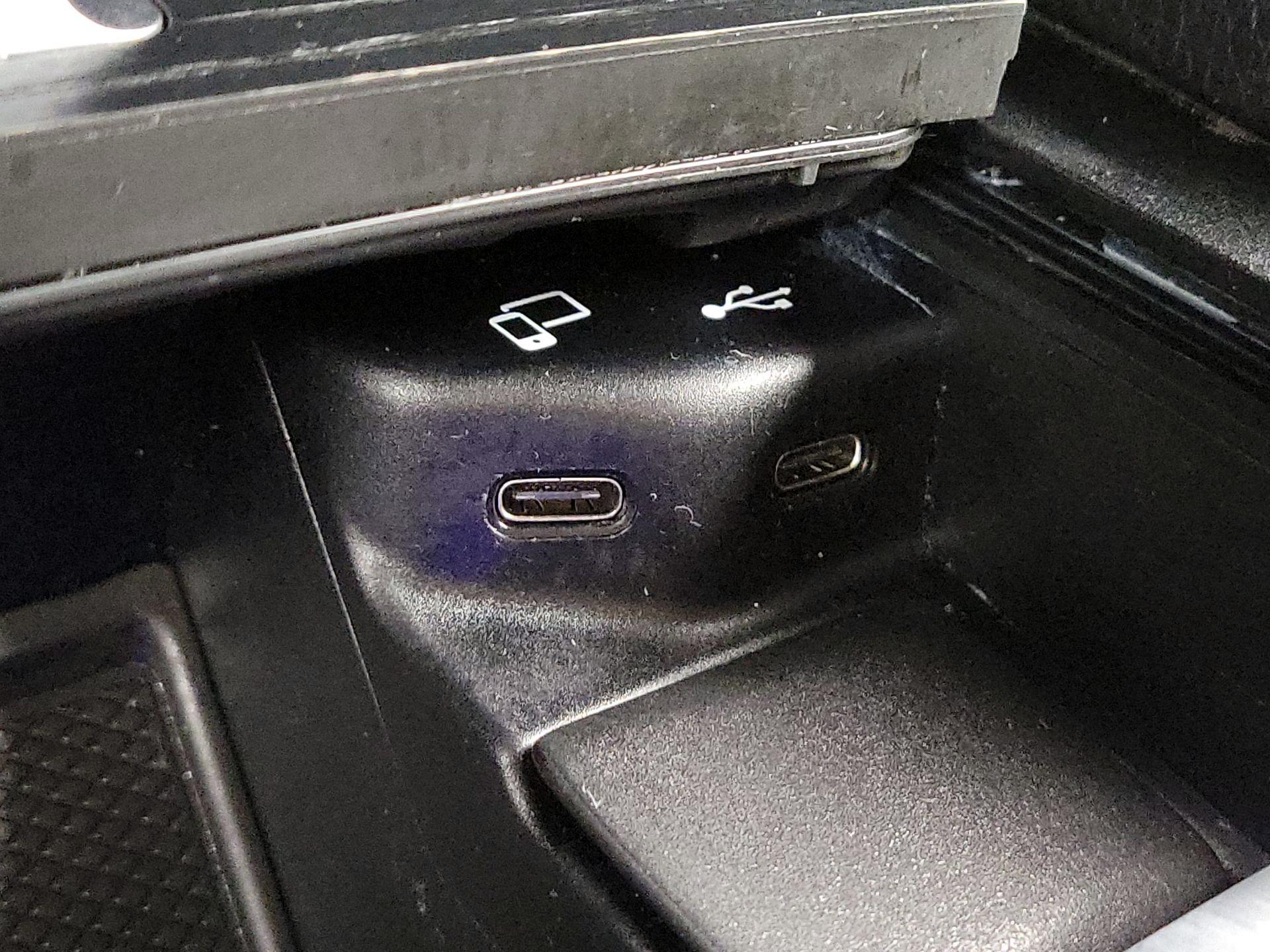 Thumbnail: 2022 Mercedes-Benz GLE - 19