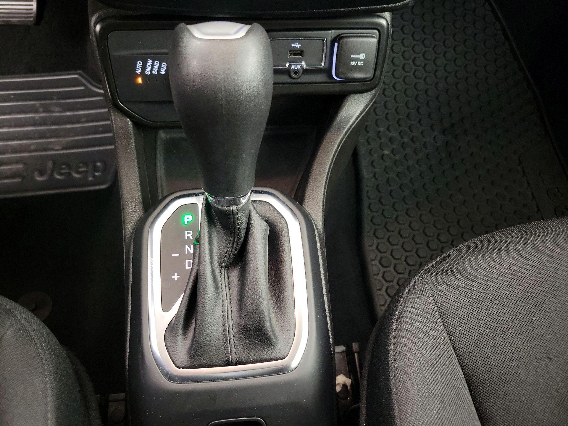 Thumbnail: 2023 Jeep Renegade - 18