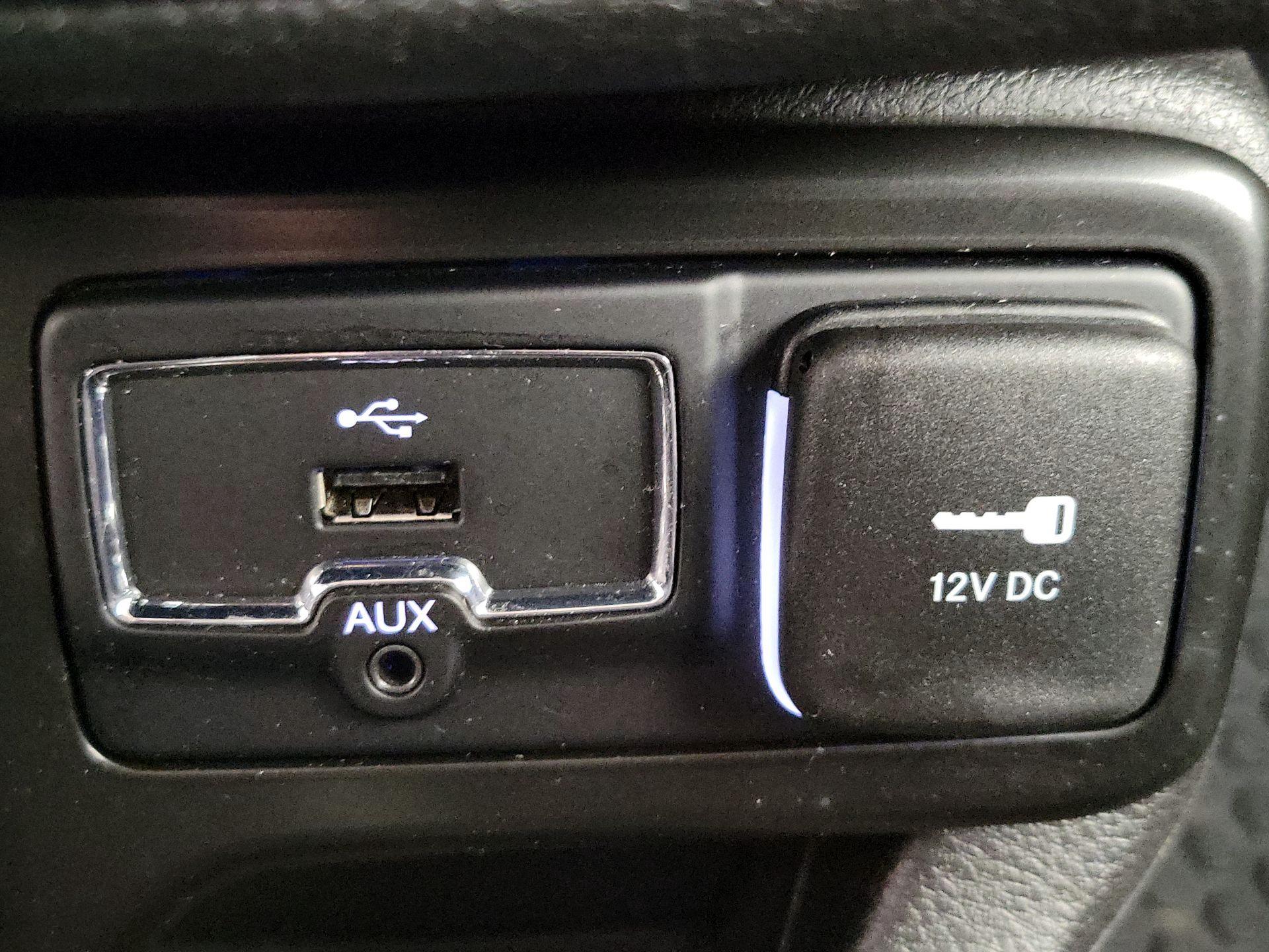 Thumbnail: 2023 Jeep Renegade - 19