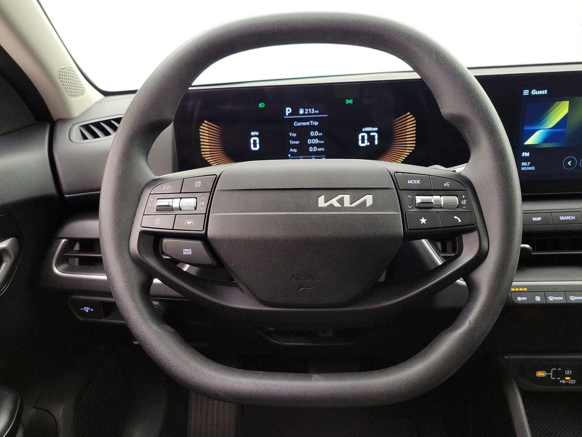 Thumbnail: 2025 Kia K4 - 10