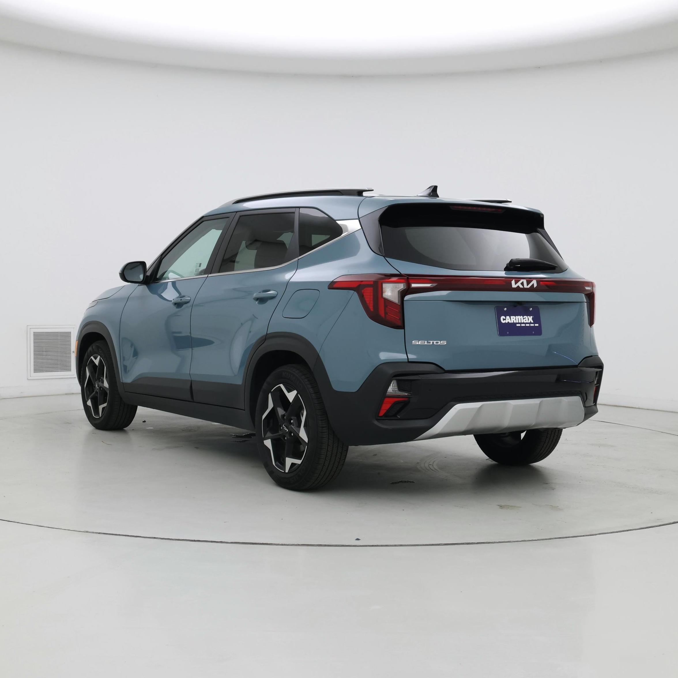 Thumbnail: 2024 Kia Seltos - 2