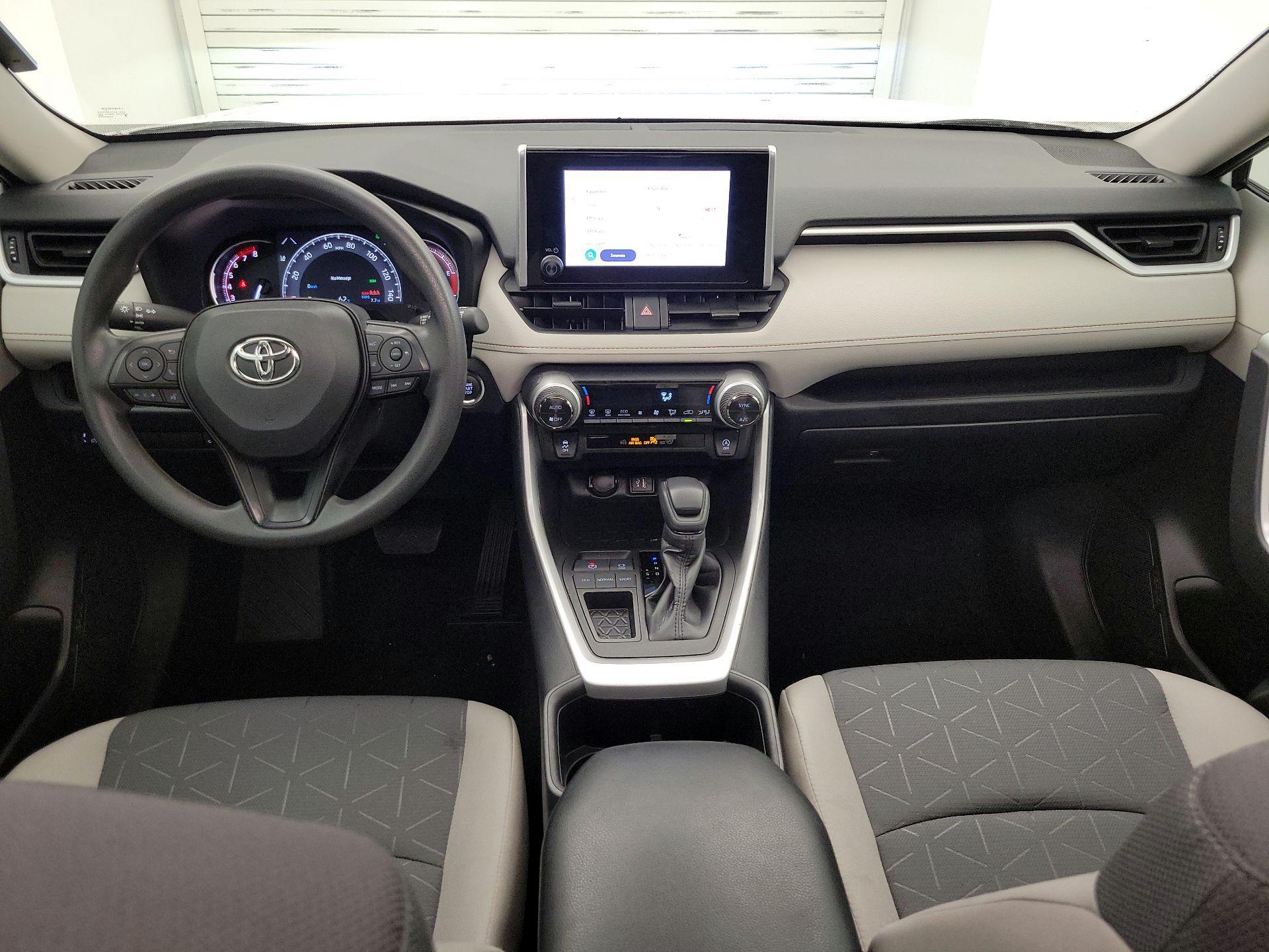 Thumbnail: 2024 Toyota RAV4 - 9