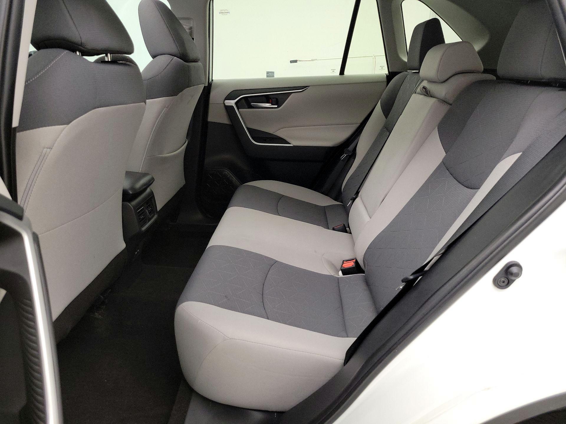 Thumbnail: 2024 Toyota RAV4 - 20