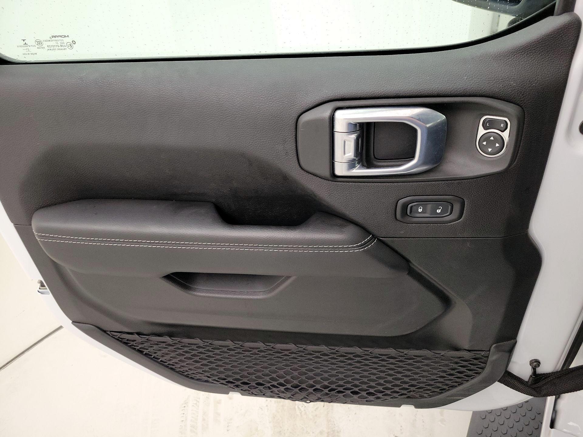 Thumbnail: 2021 Jeep Wrangler - 12