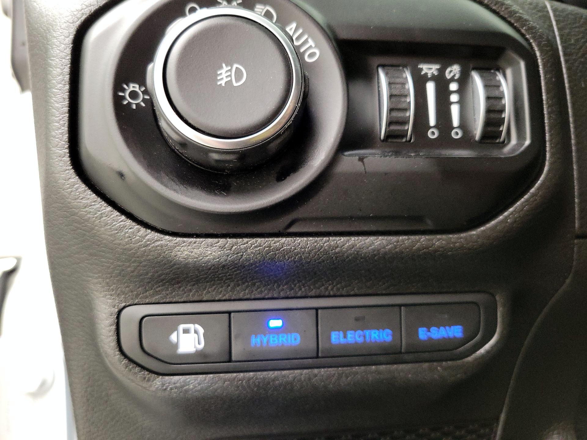 Thumbnail: 2021 Jeep Wrangler - 13